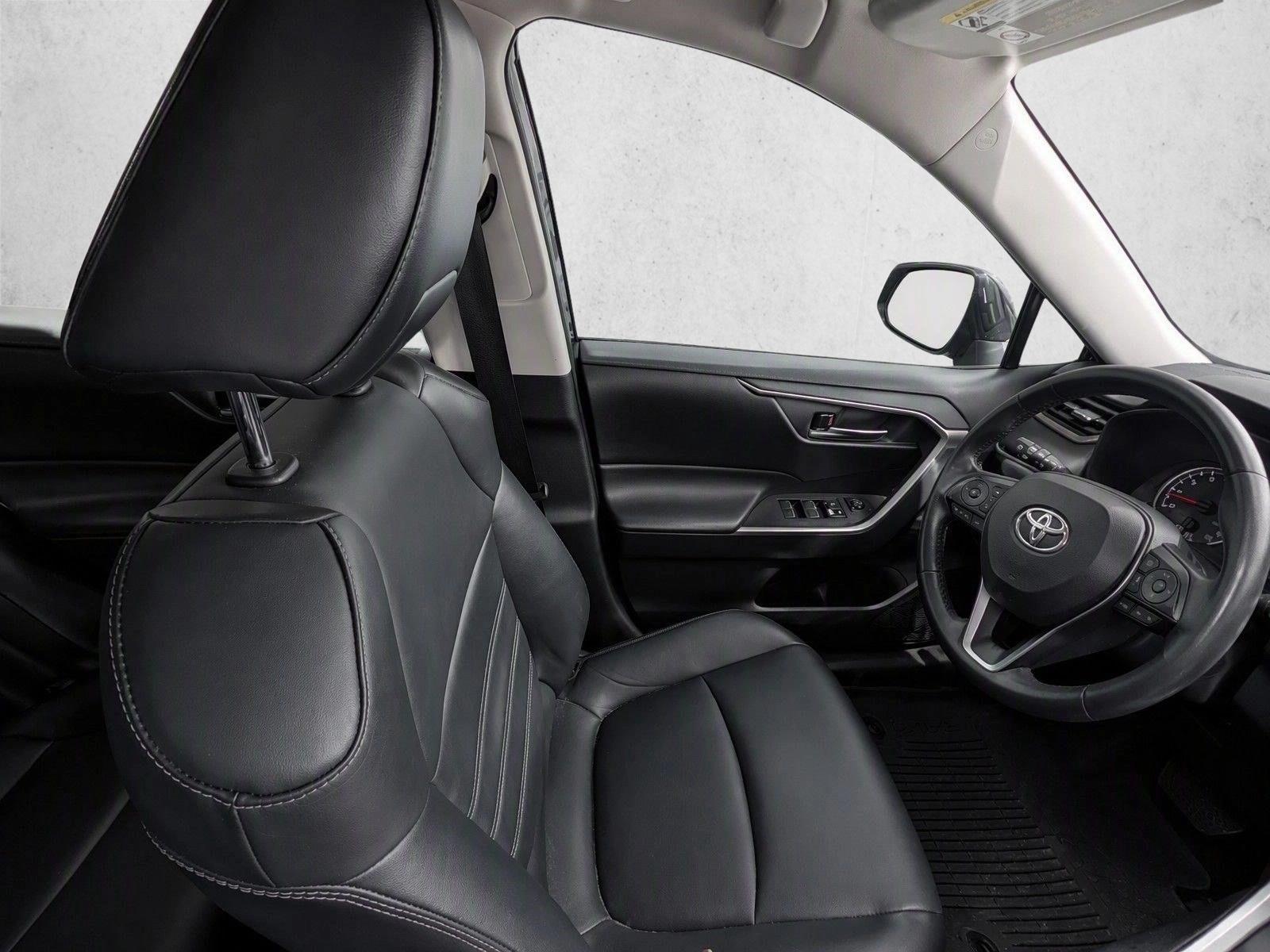 Used 2022 Blueprint Toyota XLE Premium image 16