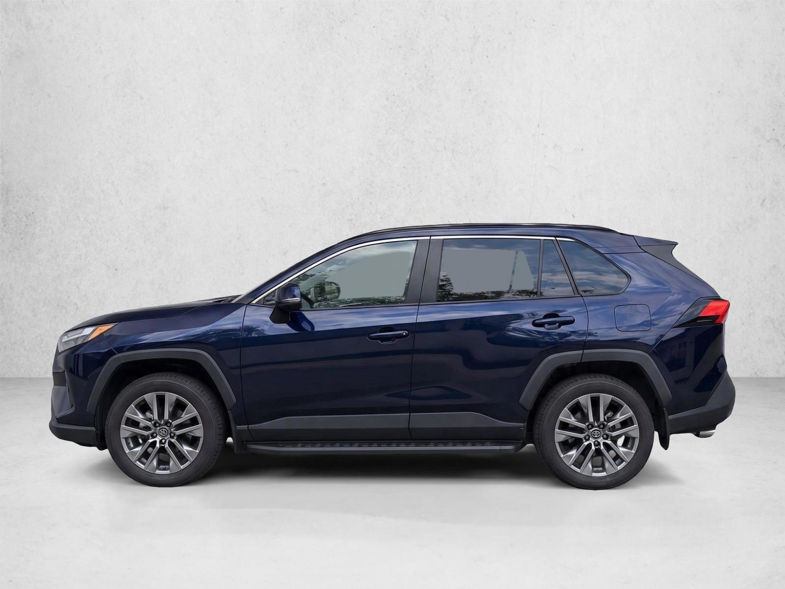 Used 2022 Blueprint Toyota XLE Premium image 4