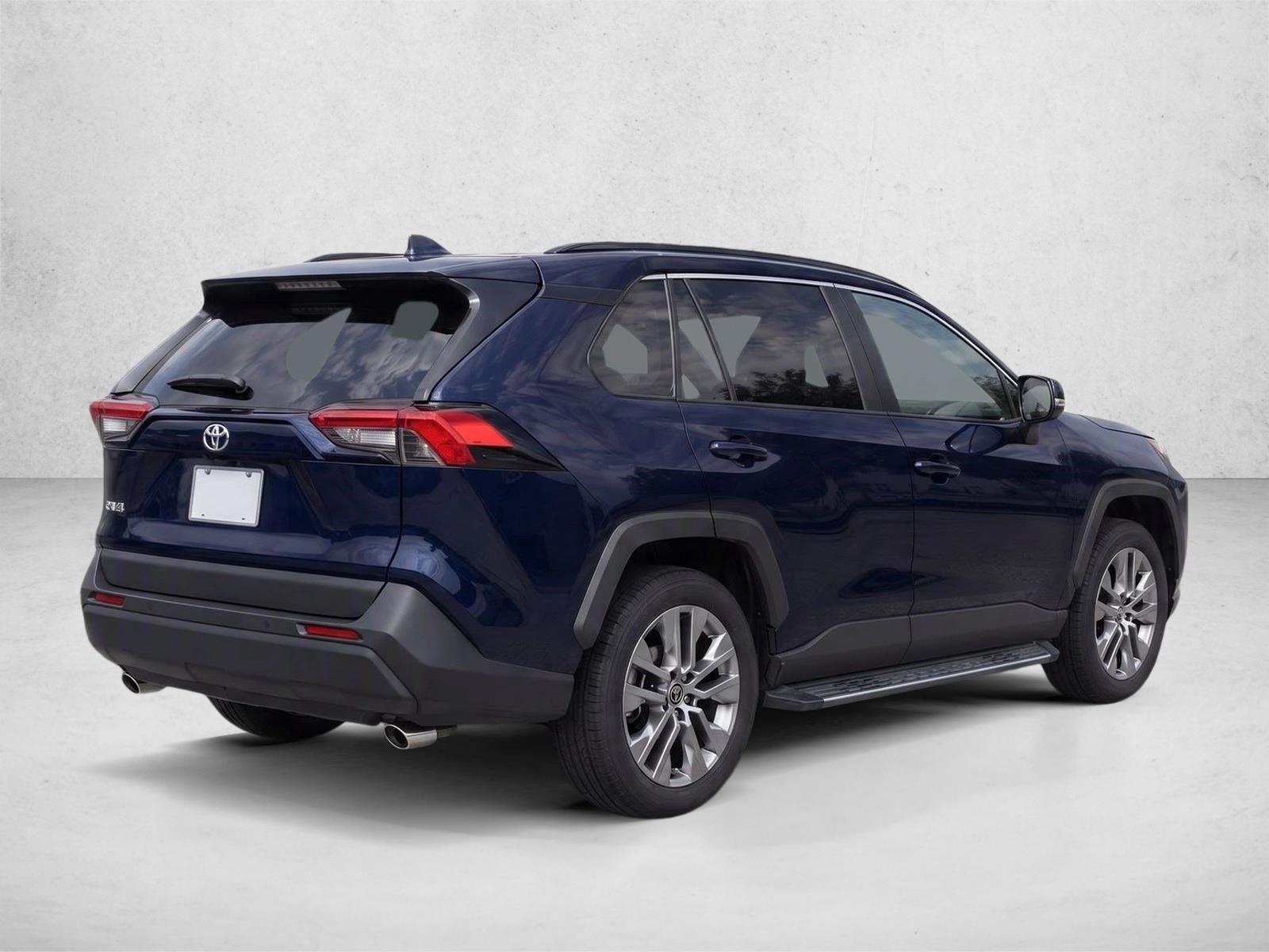 Used 2022 Blueprint Toyota XLE Premium image 7