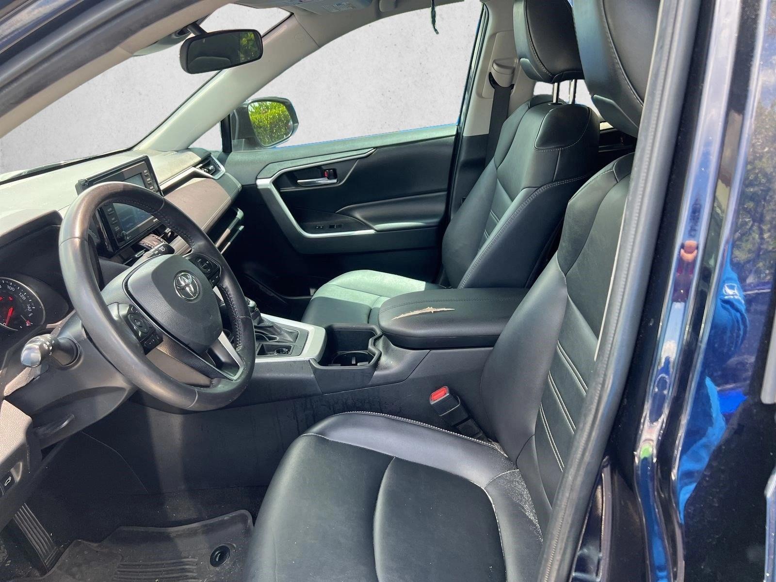 Used 2022 Blueprint Toyota XLE Premium image 9