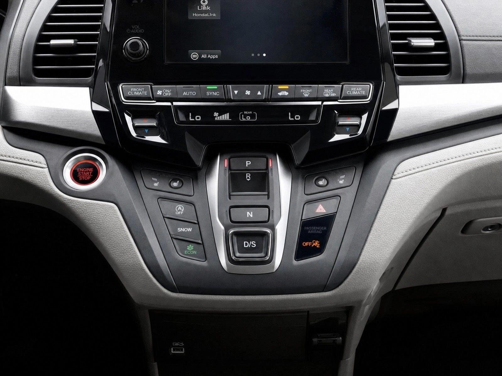 Used 2024 Platinum White Pearl Honda EX image 14