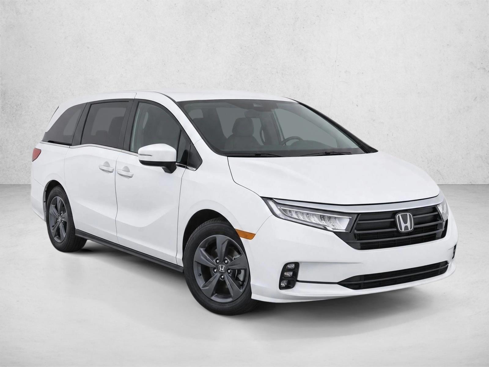 Used 2024 Platinum White Pearl Honda EX image 3