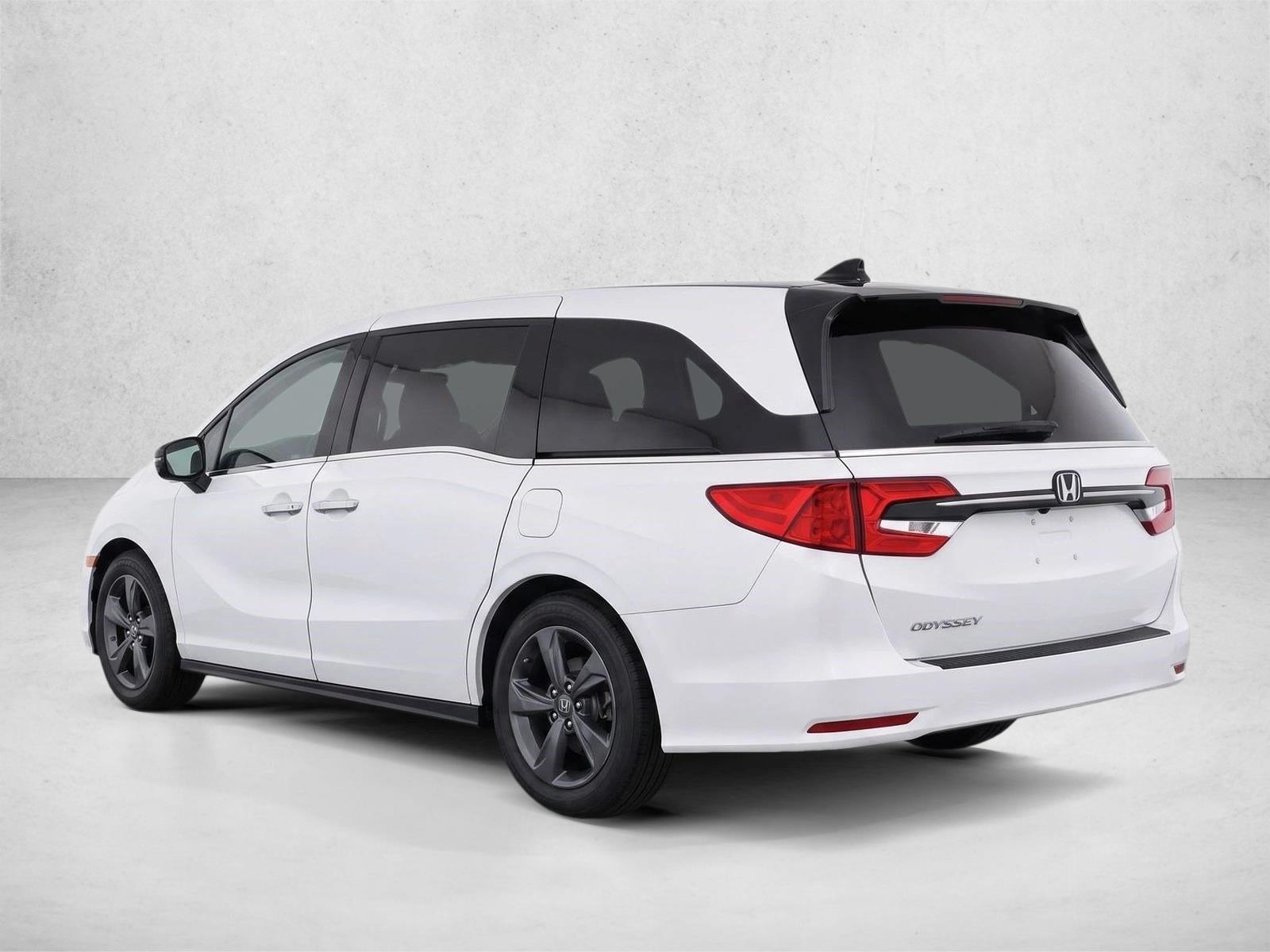 Used 2024 Platinum White Pearl Honda EX image 5