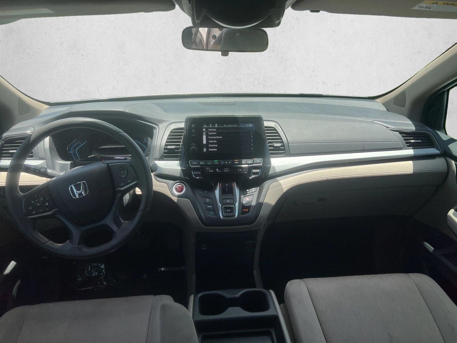 Used 2024 Platinum White Pearl Honda EX image 9
