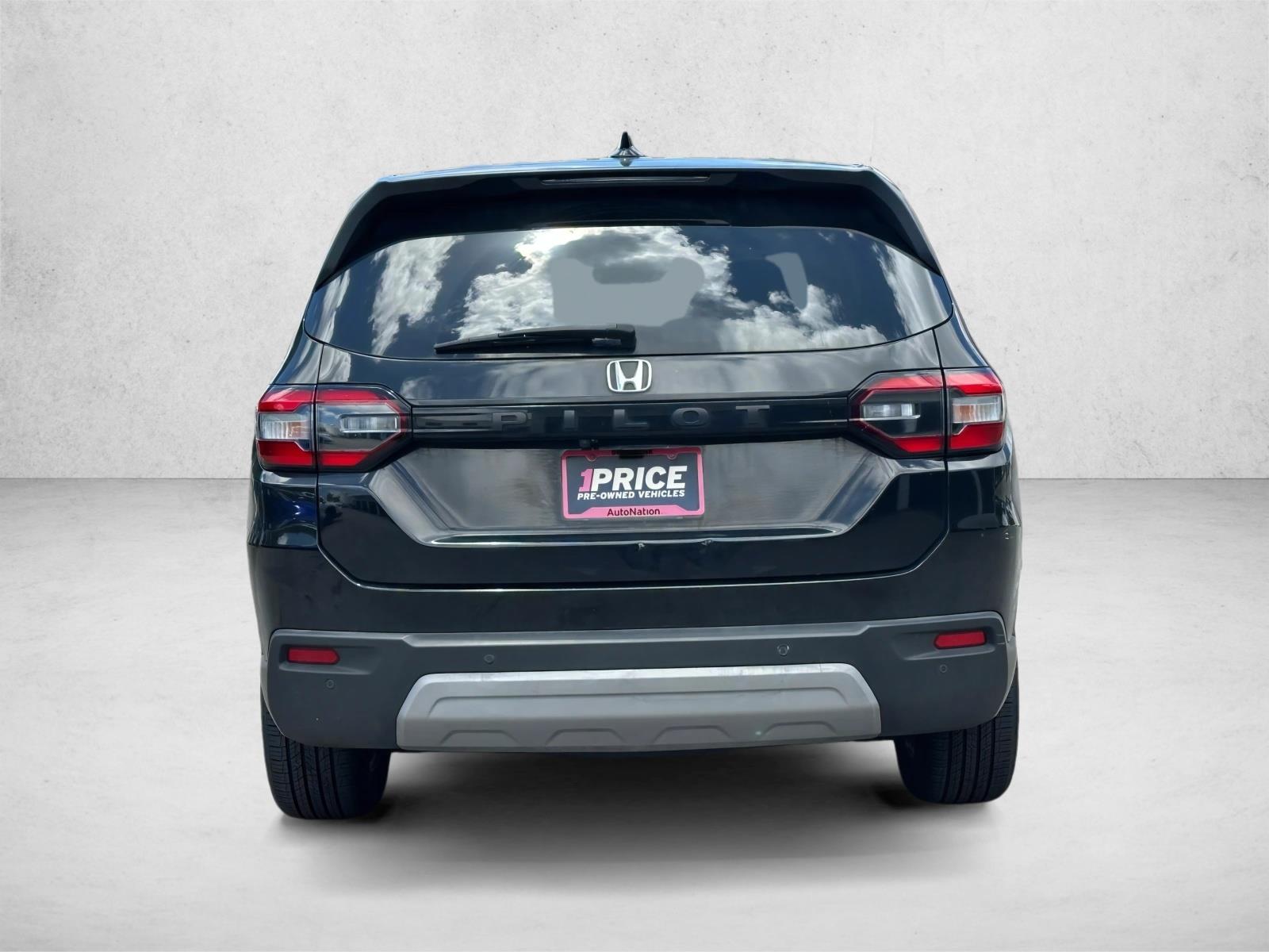 Used 2023 Crystal Black Pearl Honda EX-L 7 Passenger image 6