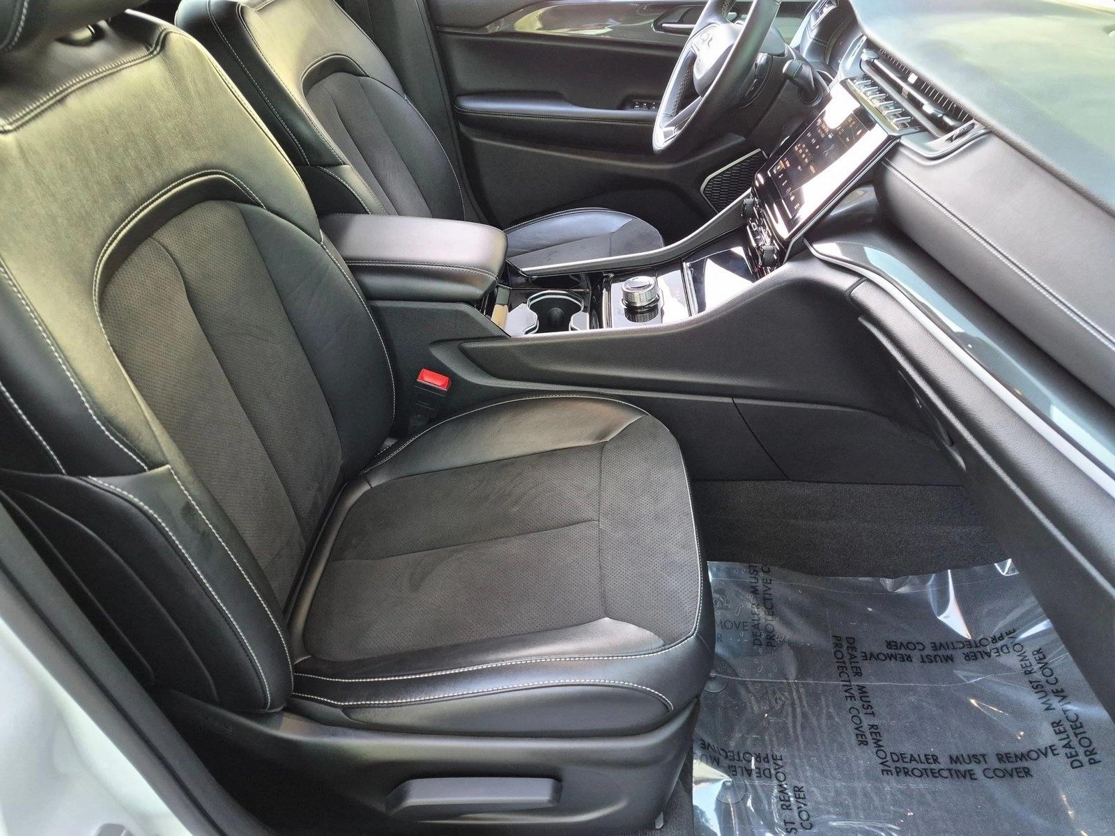 Used 2022 Bright White Clearcoat Jeep Altitude image 19