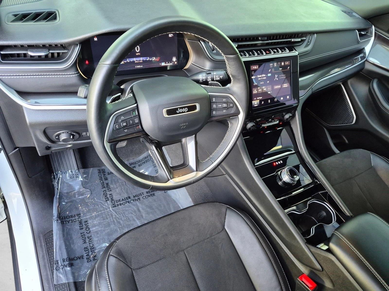 Used 2022 Bright White Clearcoat Jeep Altitude image 9