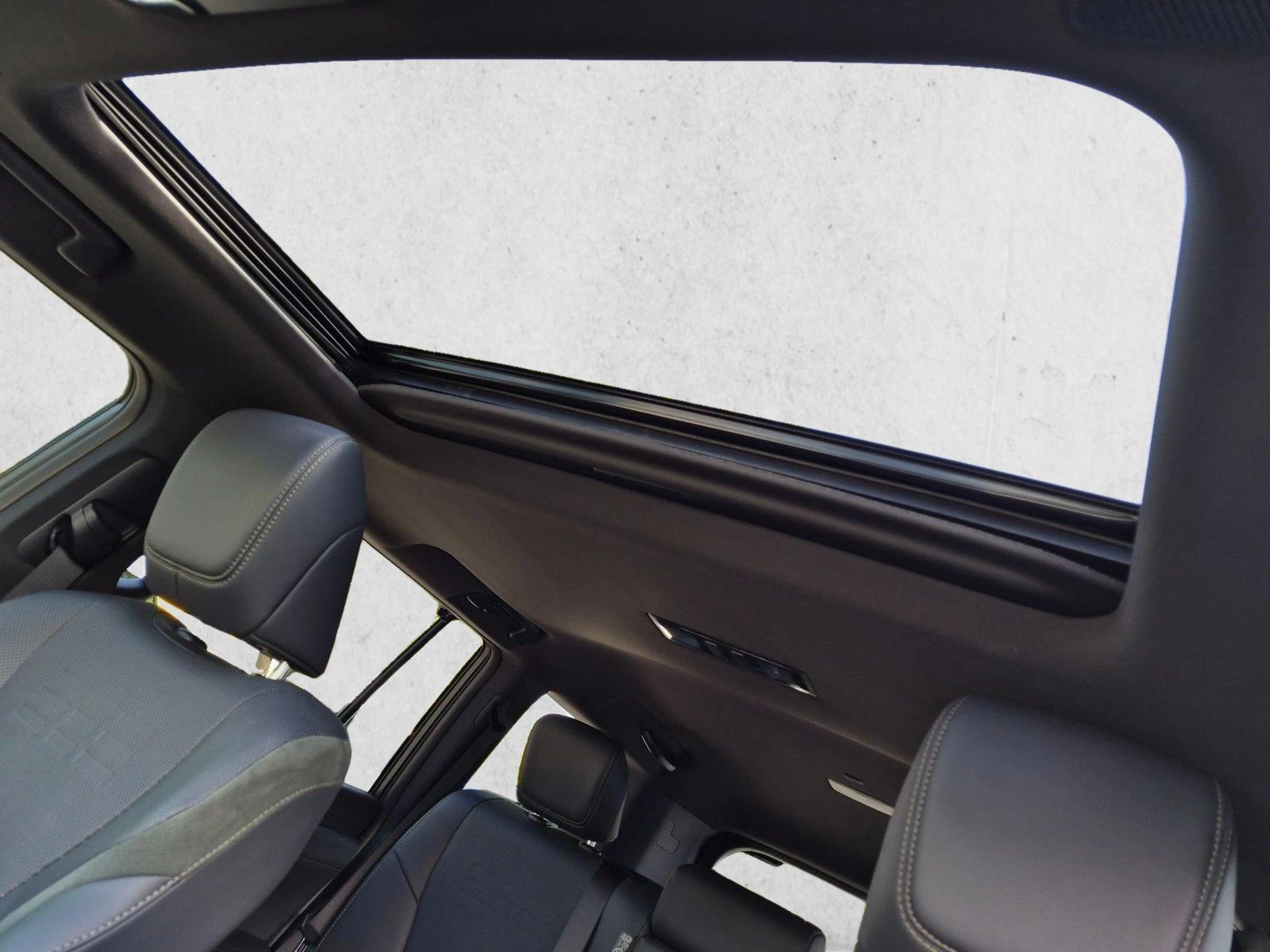 Used 2025 Nori Green Pearl/Black Roof Lexus GX 550 Overtrail+ image 16