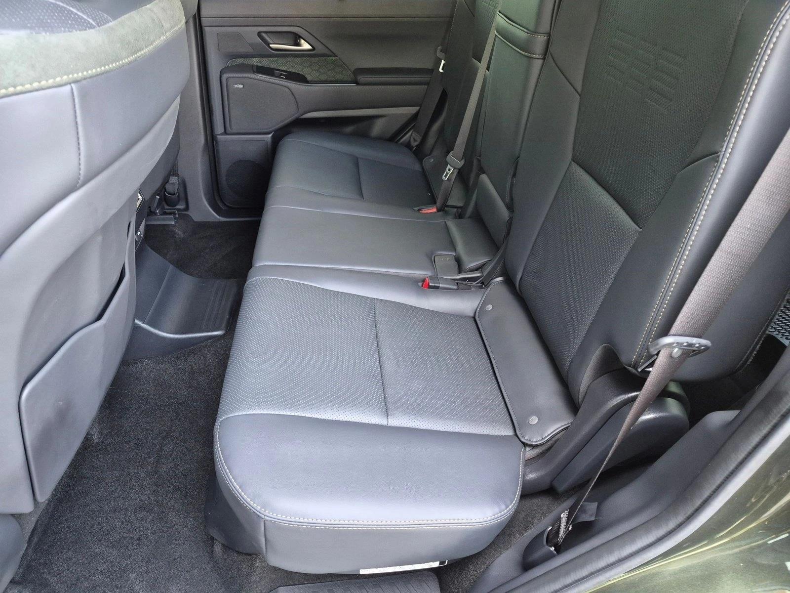Used 2025 Nori Green Pearl/Black Roof Lexus GX 550 Overtrail+ image 20