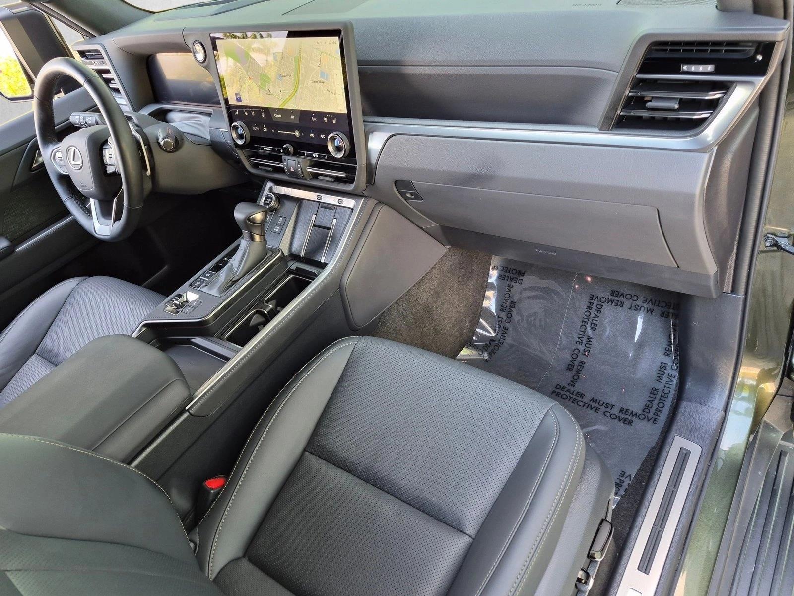 Used 2025 Nori Green Pearl/Black Roof Lexus GX 550 Overtrail+ image 23