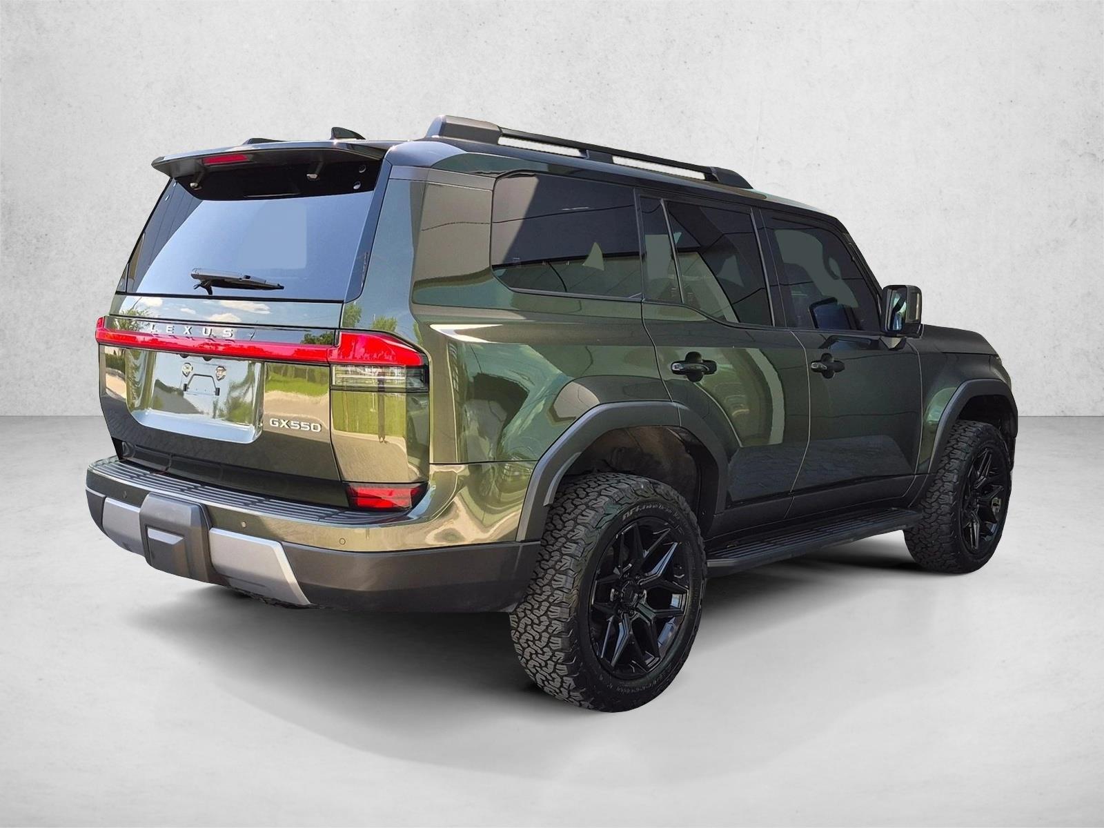 Used 2025 Nori Green Pearl/Black Roof Lexus GX 550 Overtrail+ image 5