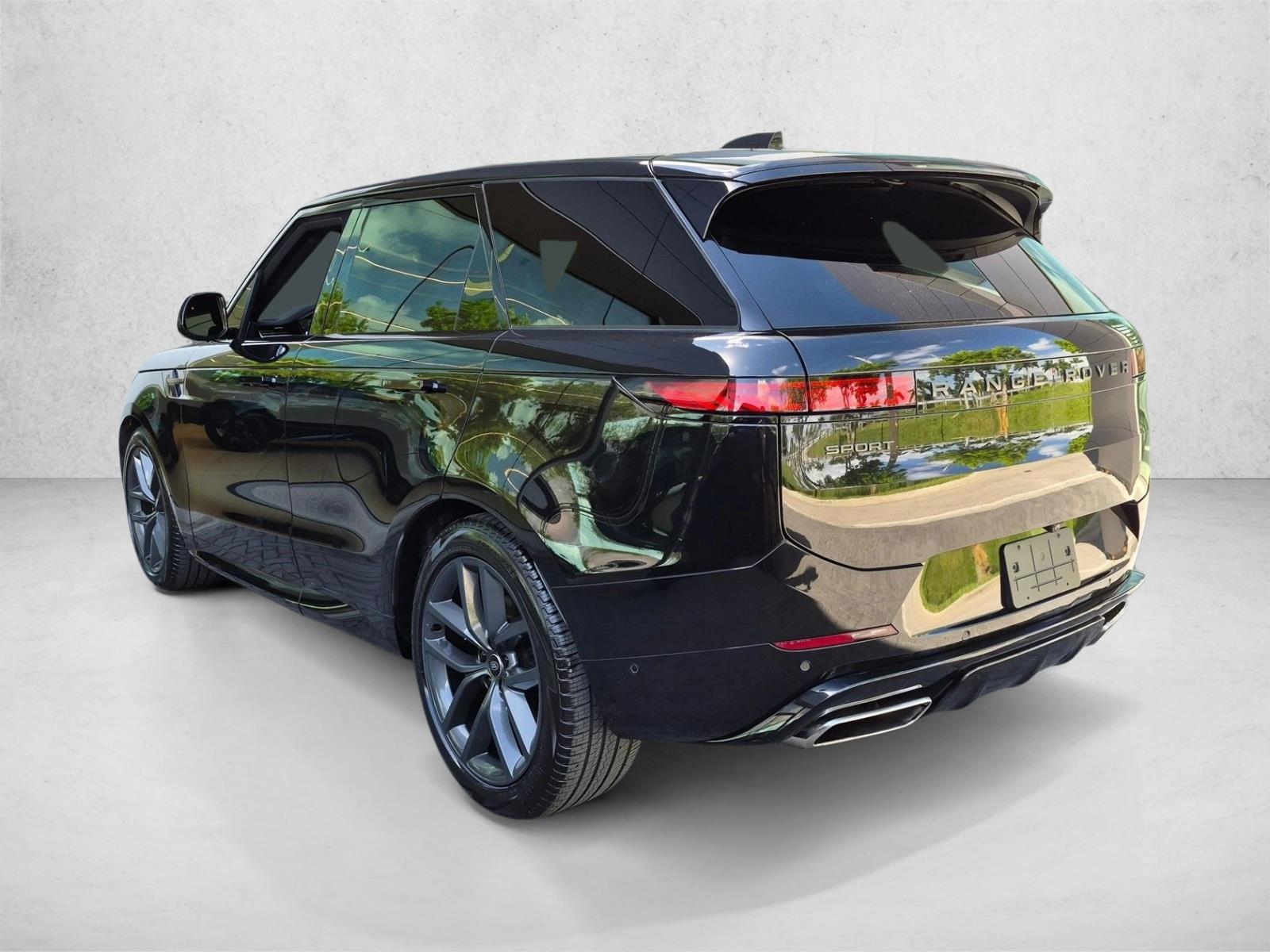 Used 2024 Santorini Black Metallic Land Rover Dynamic SE image 8