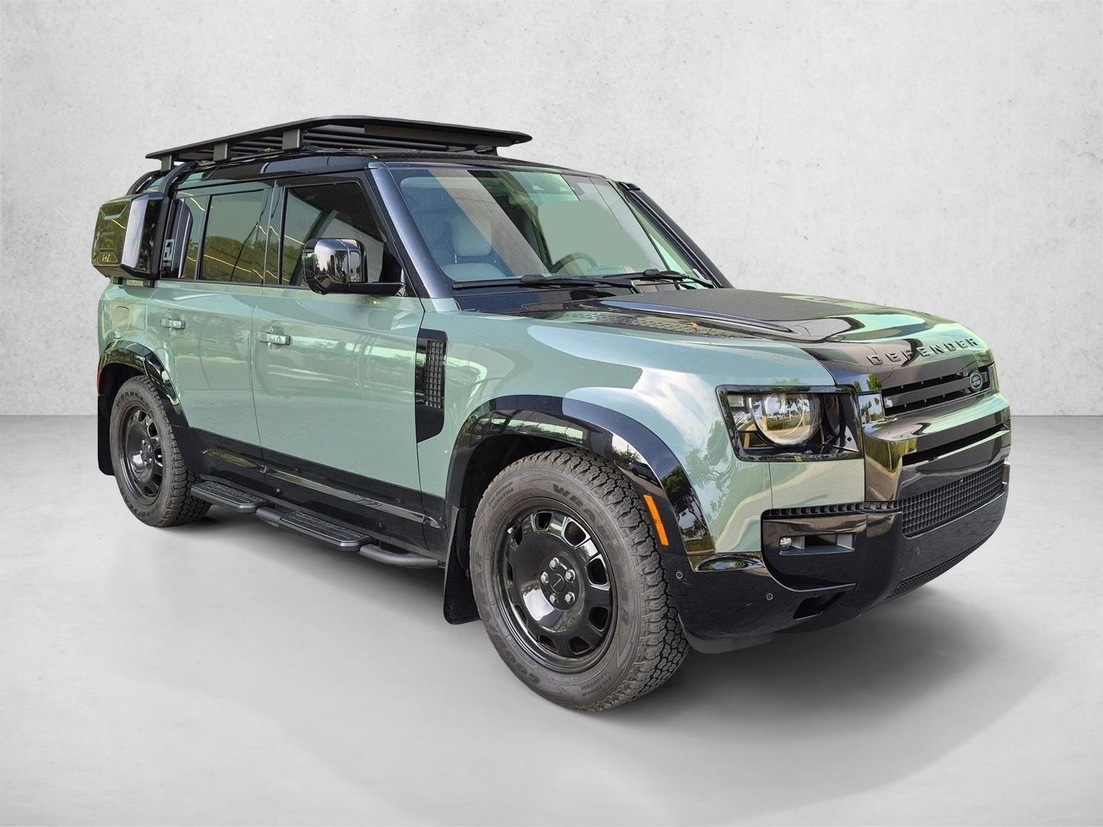 Used 2026 Keswick Green Metallic Land Rover Trophy Edition Keswick image 3