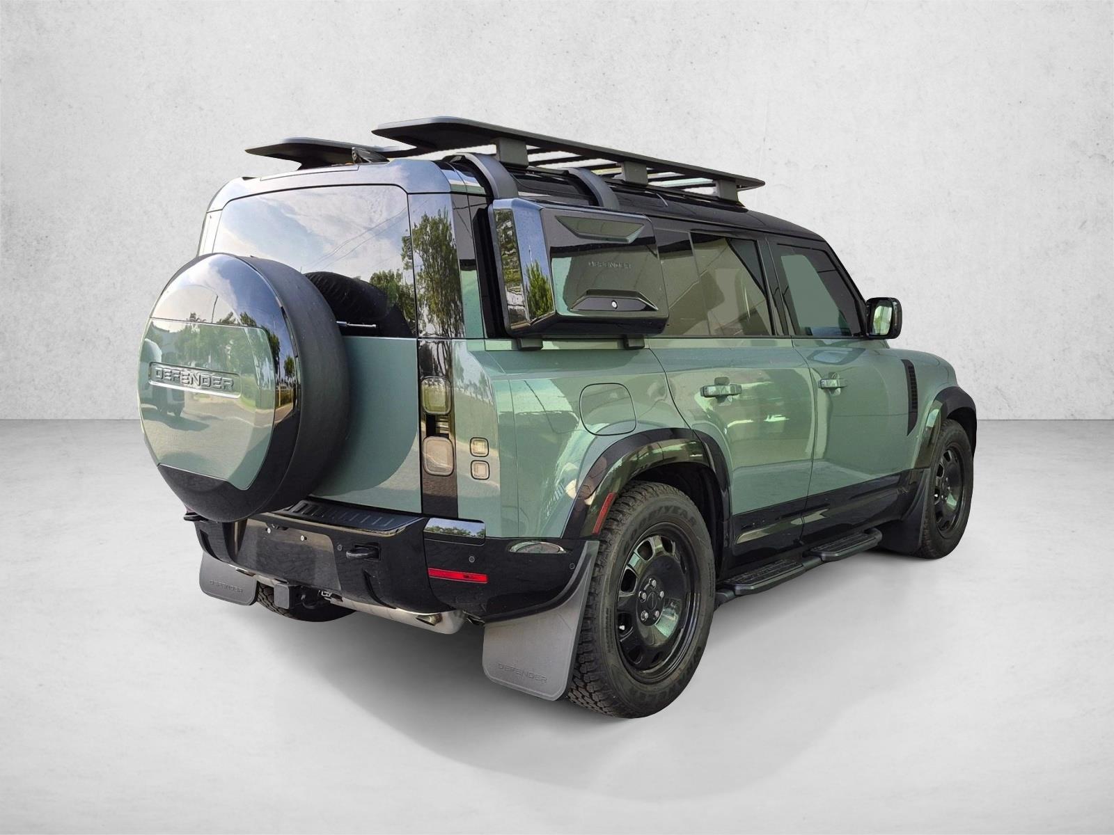 Used 2026 Keswick Green Metallic Land Rover Trophy Edition Keswick image 5
