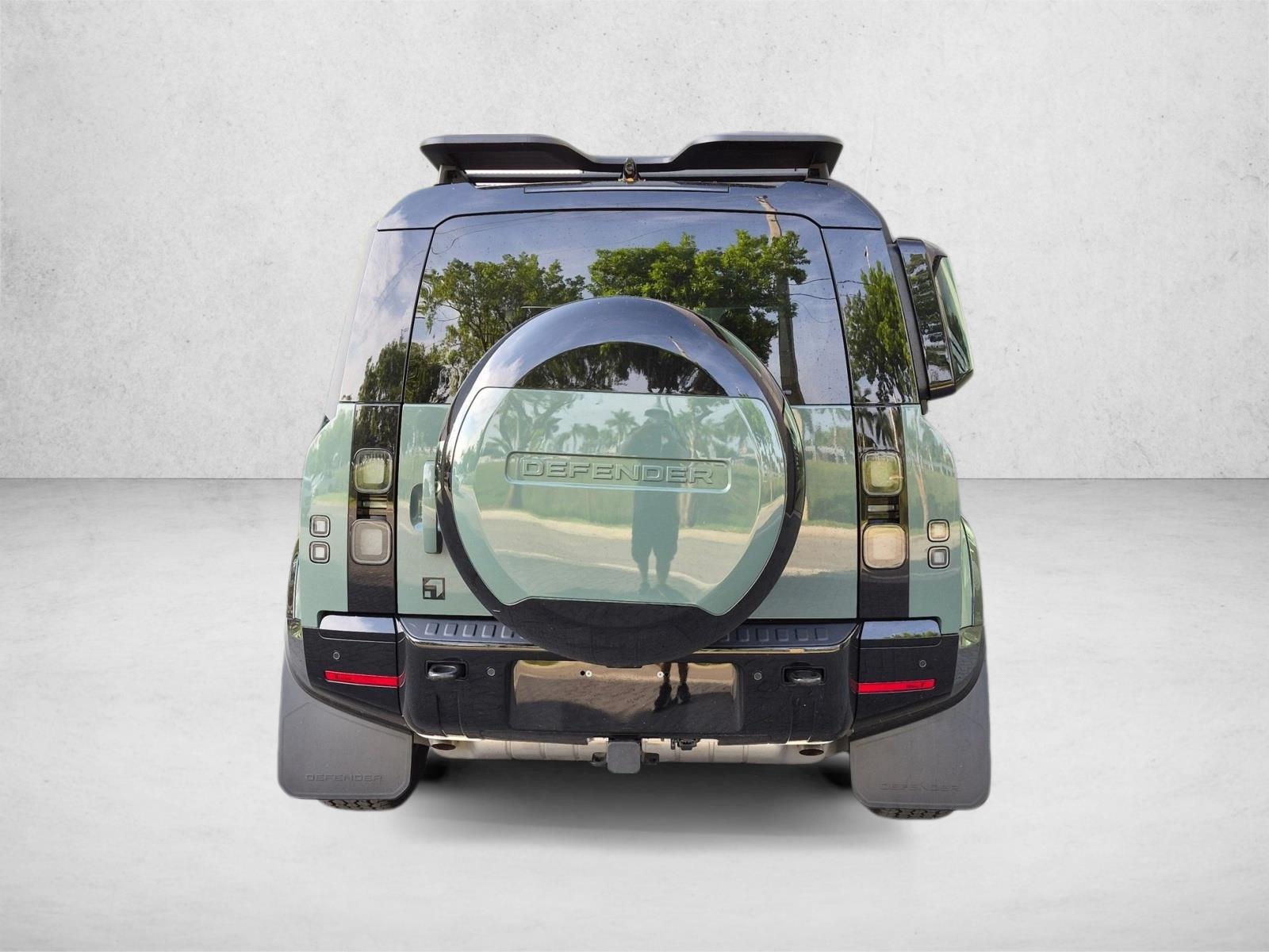 Used 2026 Keswick Green Metallic Land Rover Trophy Edition Keswick image 6