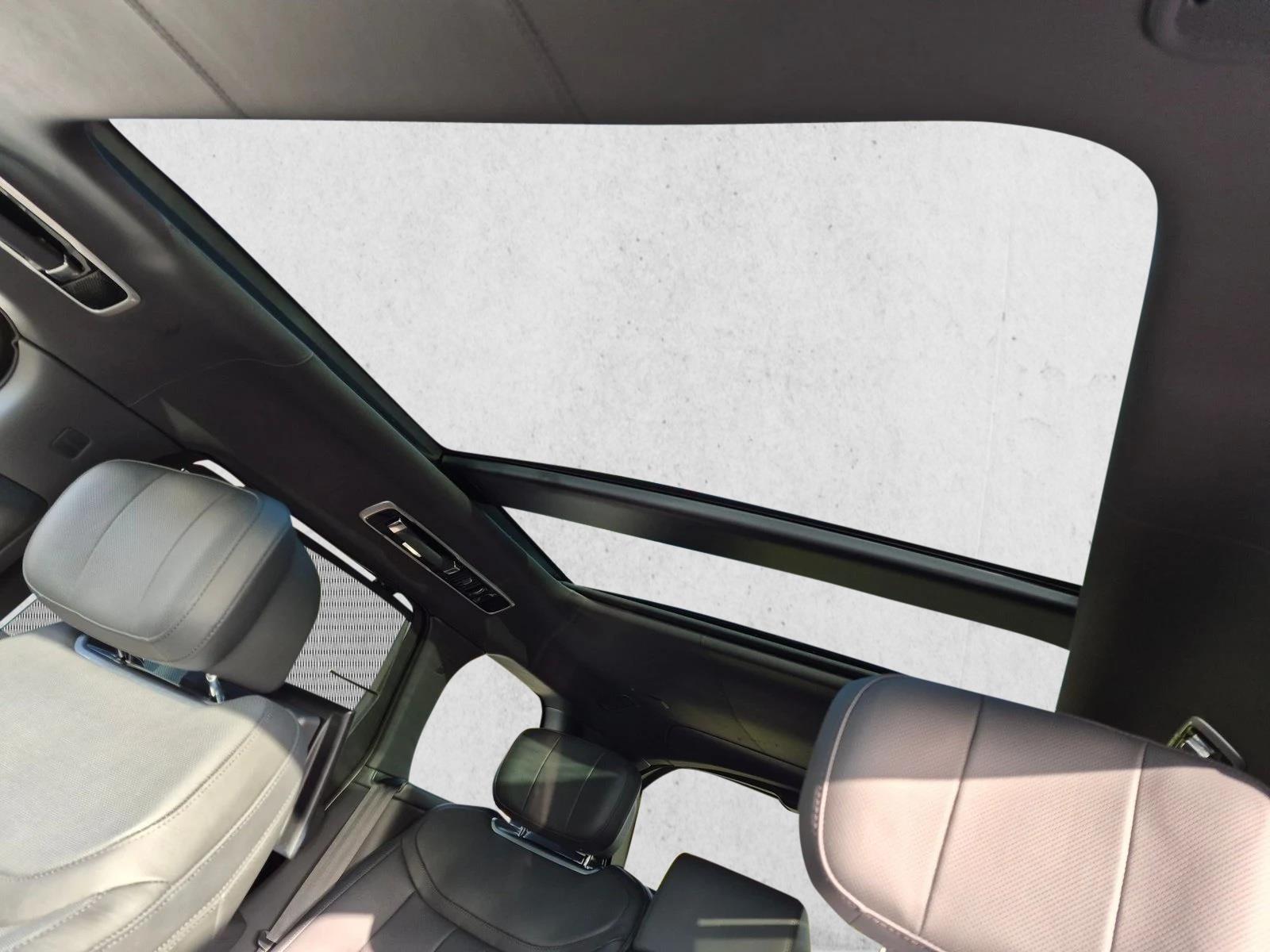 Used 2024 Fuji White Land Rover Autobiography image 15