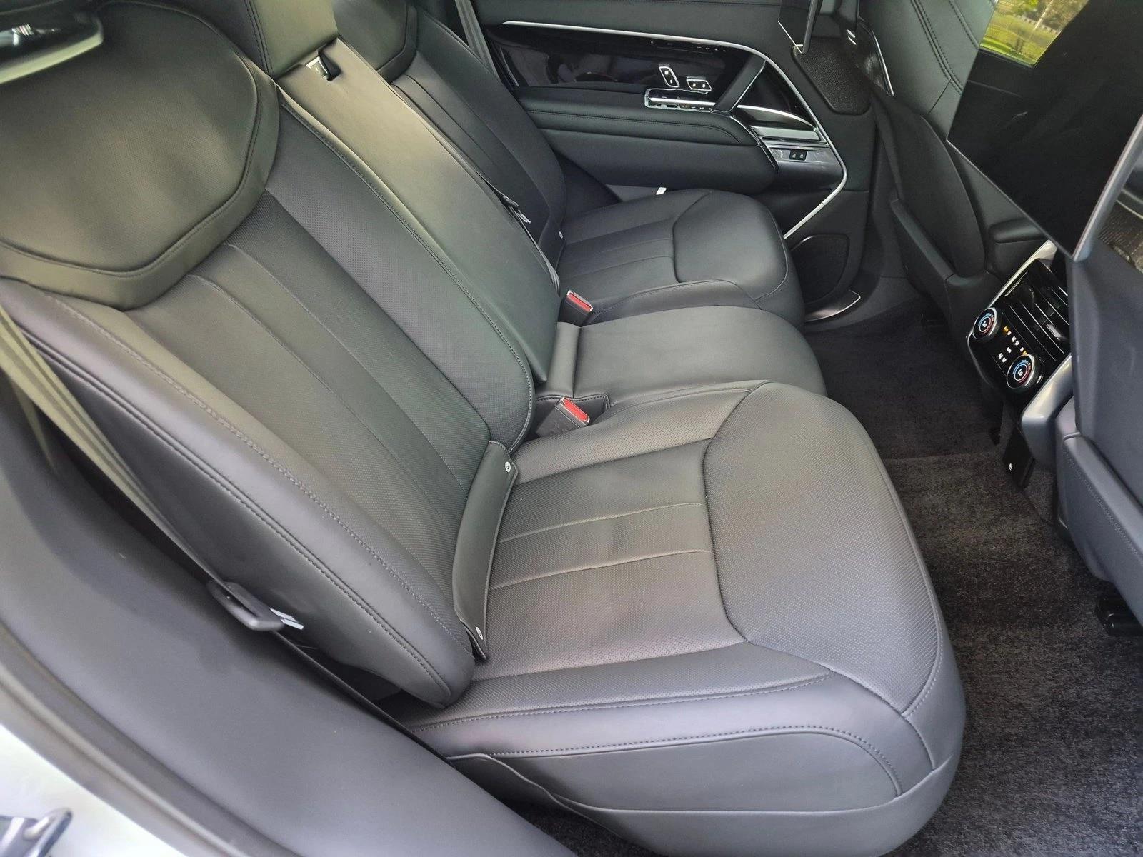 Used 2024 Fuji White Land Rover Autobiography image 20