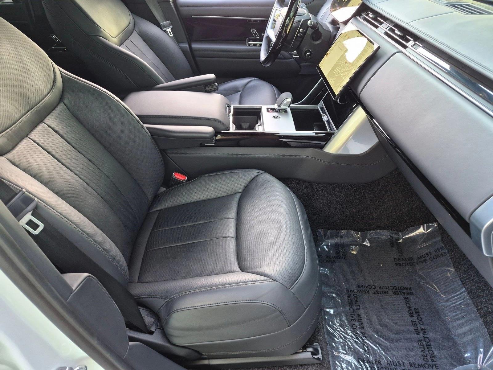 Used 2024 Fuji White Land Rover Autobiography image 21