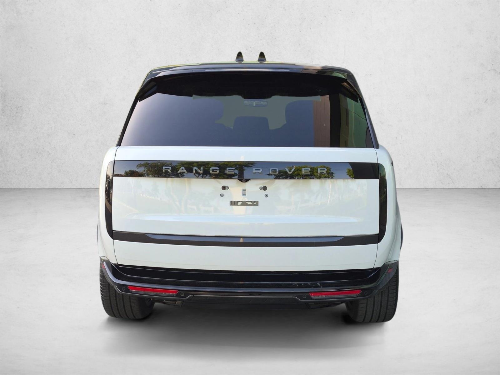 Used 2024 Fuji White Land Rover Autobiography image 7