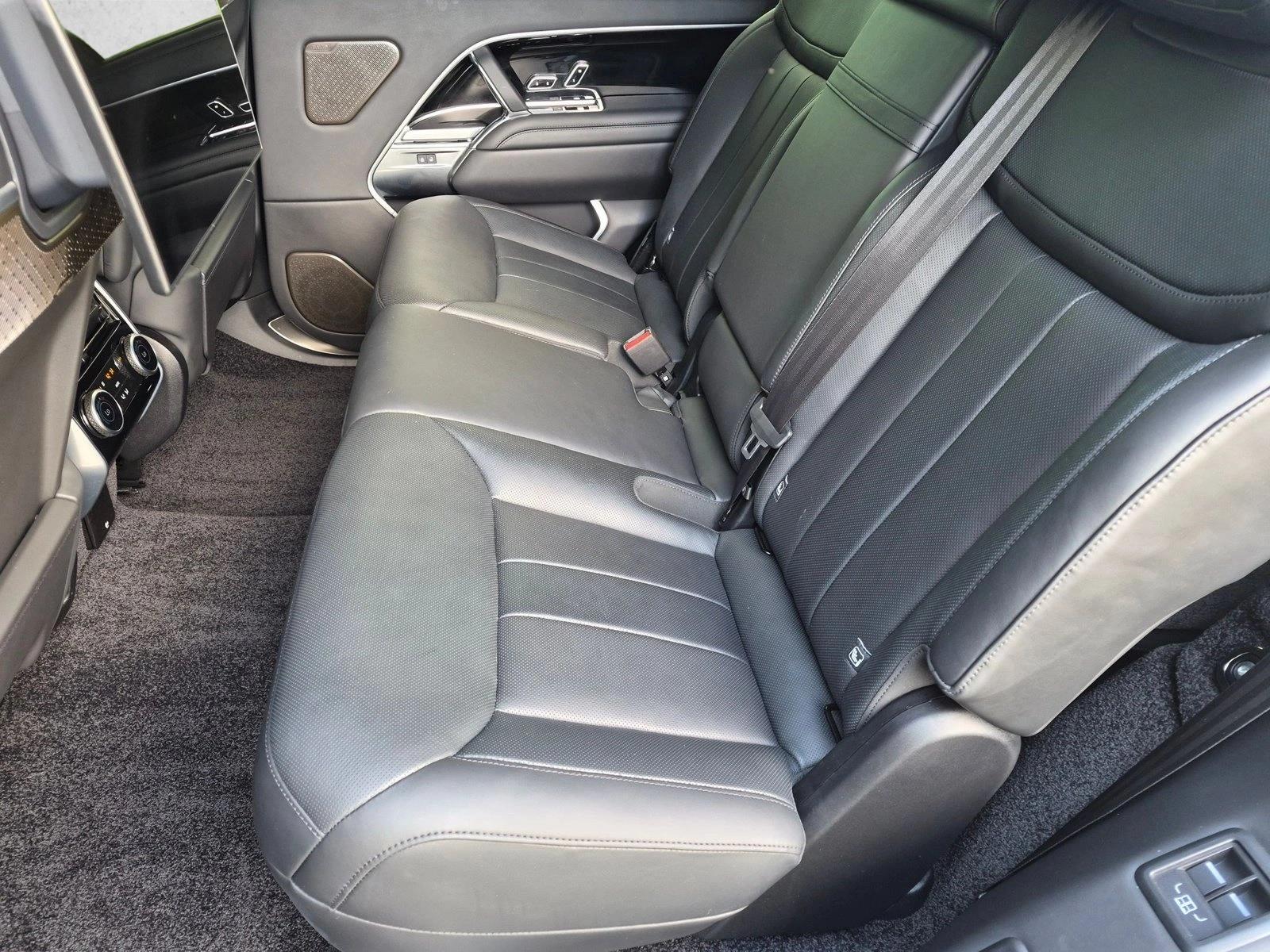 Used 2025 Santorini Black Metallic Land Rover Autobiography image 18