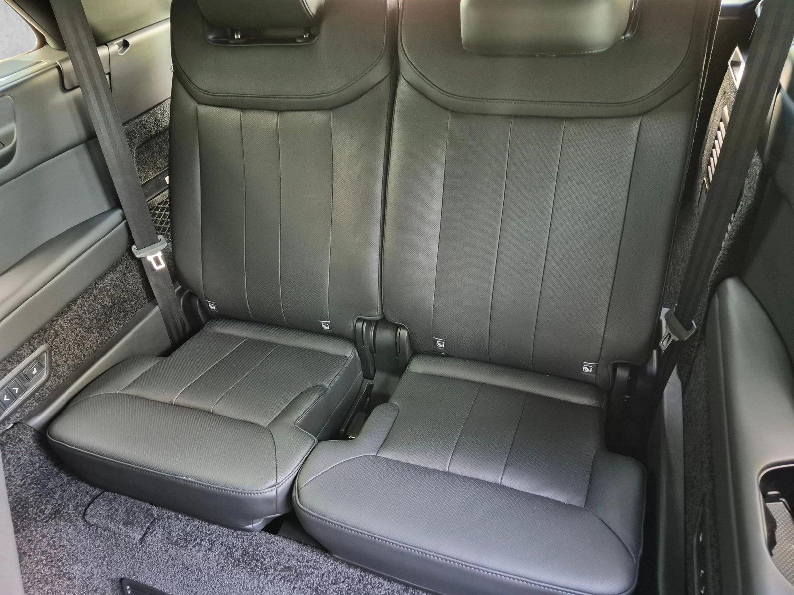 Used 2025 Santorini Black Metallic Land Rover Autobiography image 19