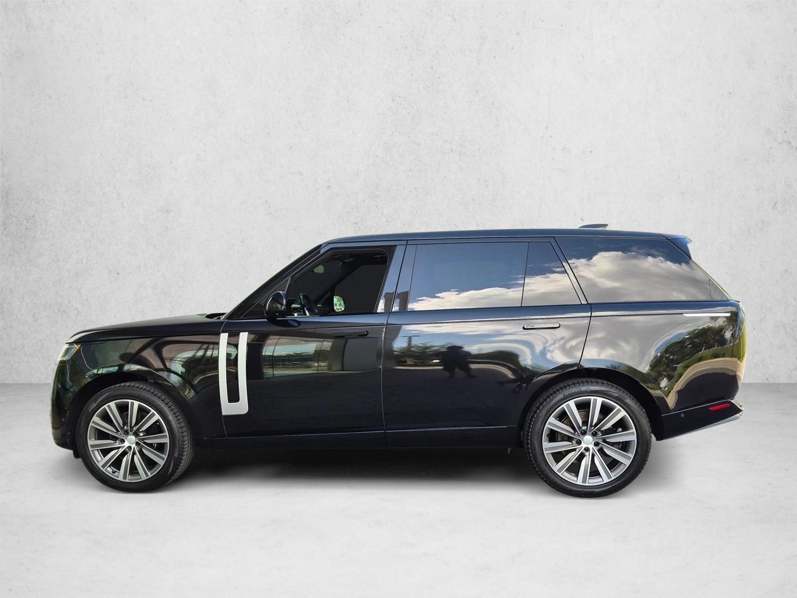 Used 2025 Santorini Black Metallic Land Rover Autobiography image 9
