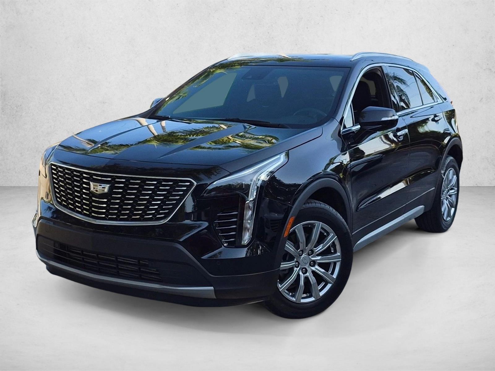 2022 Cadillac XT4 Premium Luxury