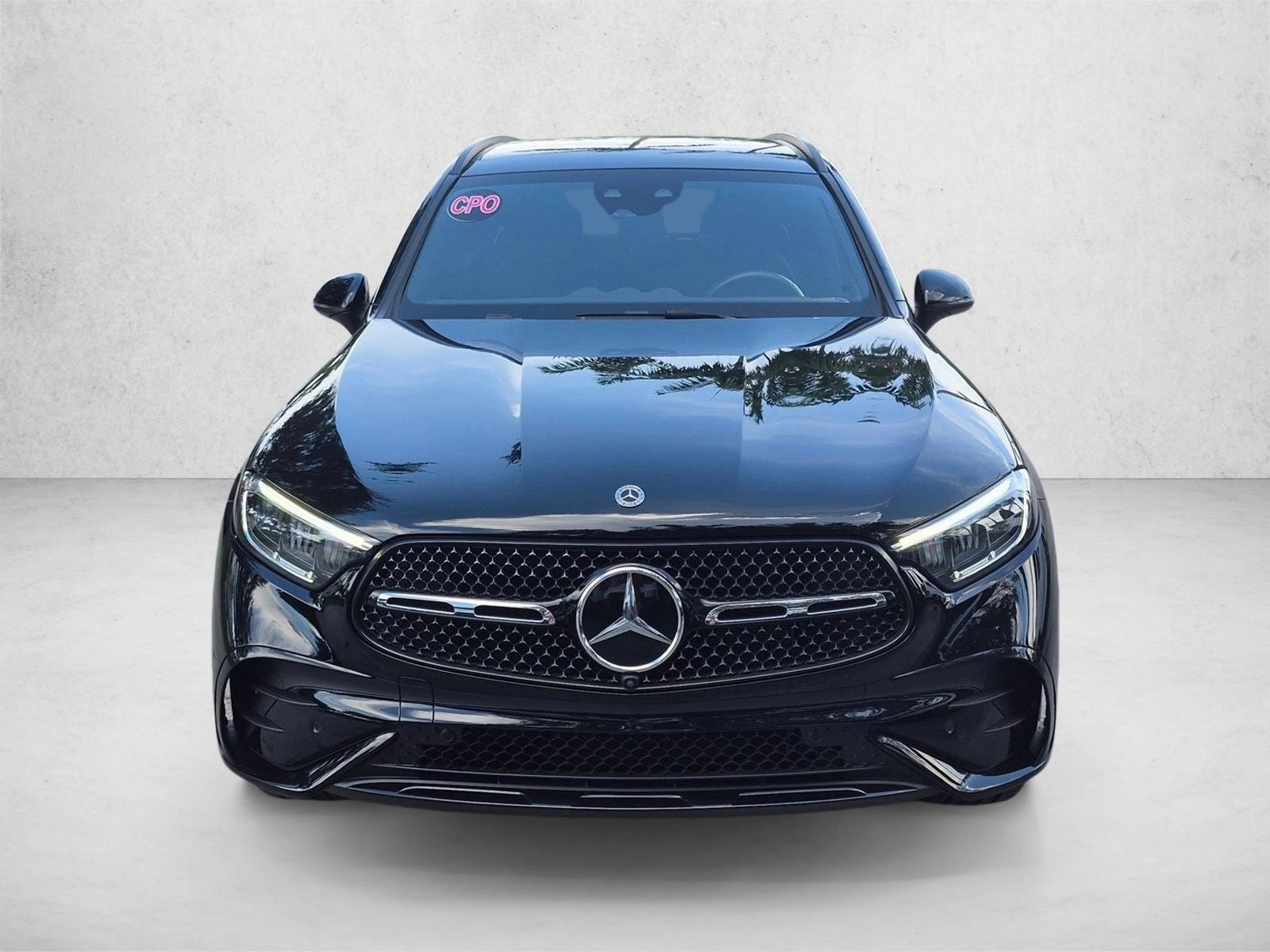 Used 2025 Black Mercedes-Benz GLC 350e image 2