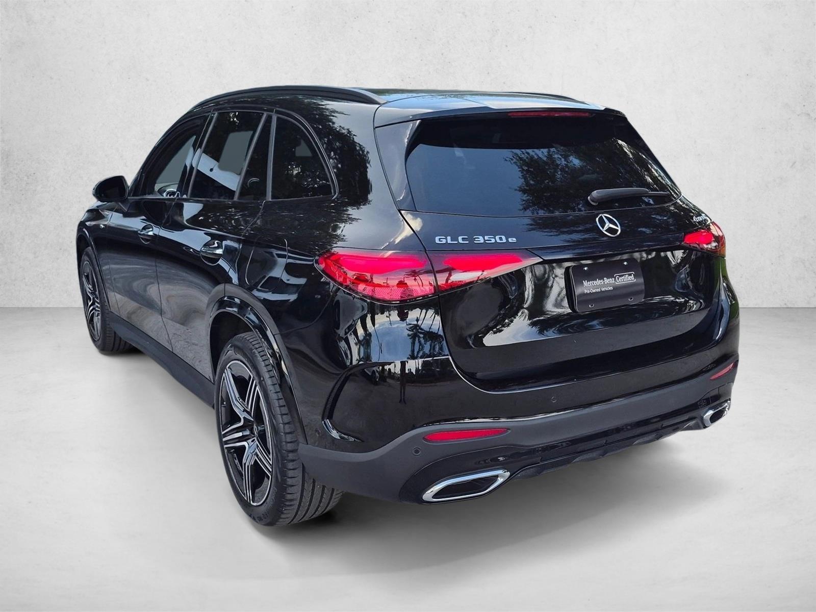 Used 2025 Black Mercedes-Benz GLC 350e image 8