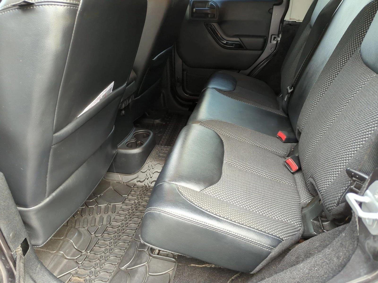 Used 2016 Granite Crystal Metallic Clearcoat Jeep Backcountry image 13