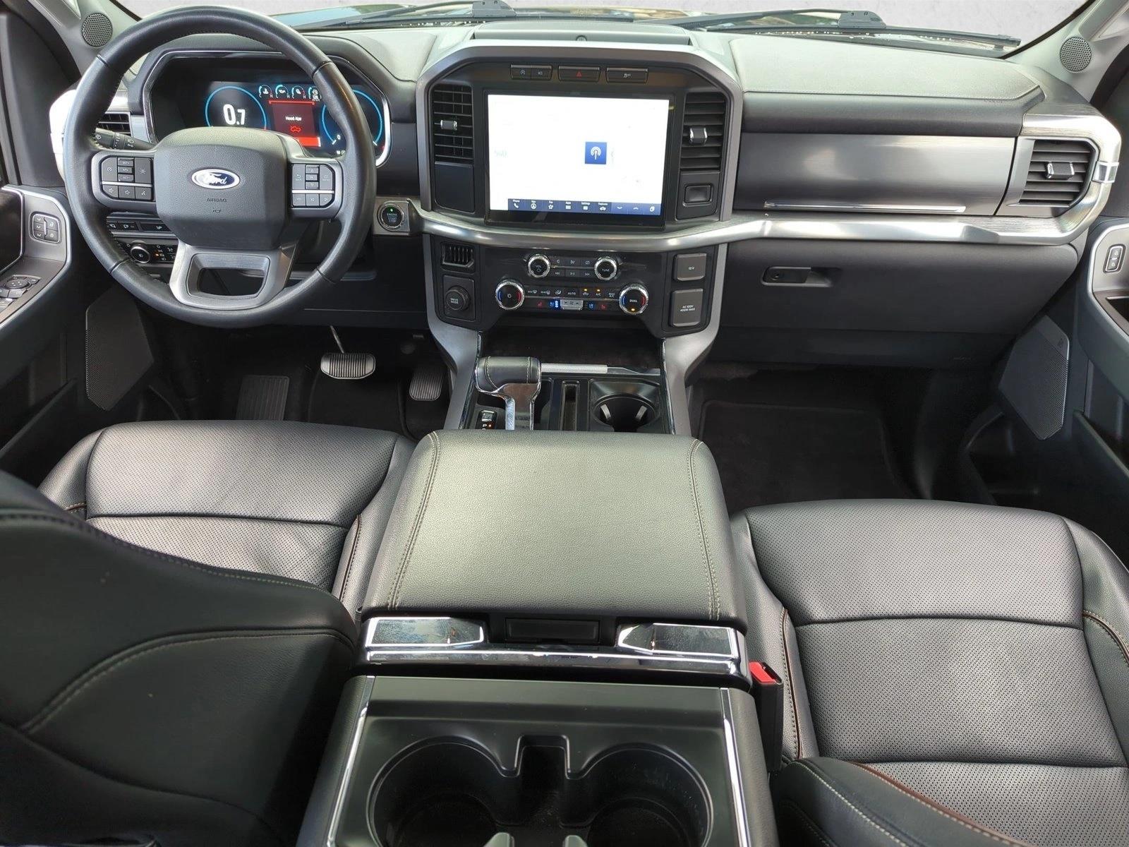 Used 2023 Agate Black Metallic Ford LARIAT image 17