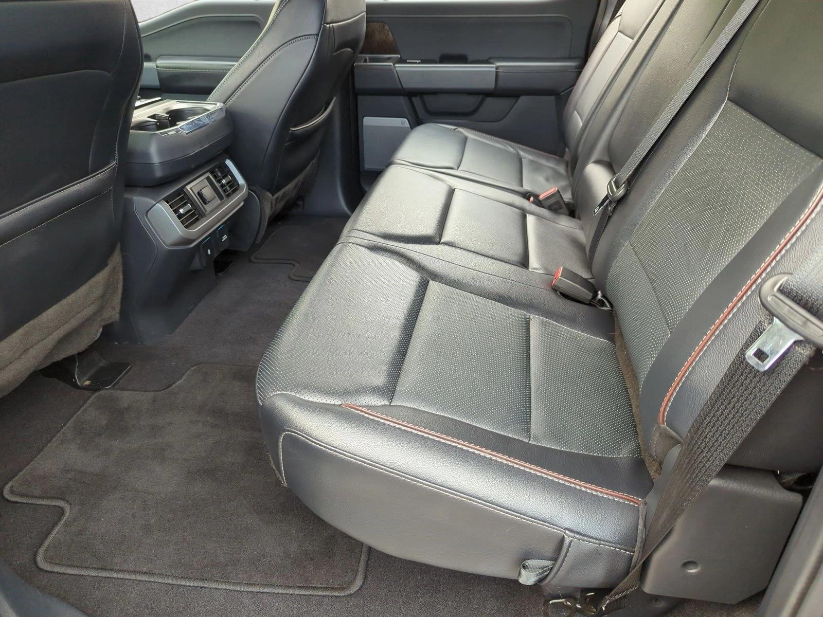 Used 2023 Agate Black Metallic Ford LARIAT image 18