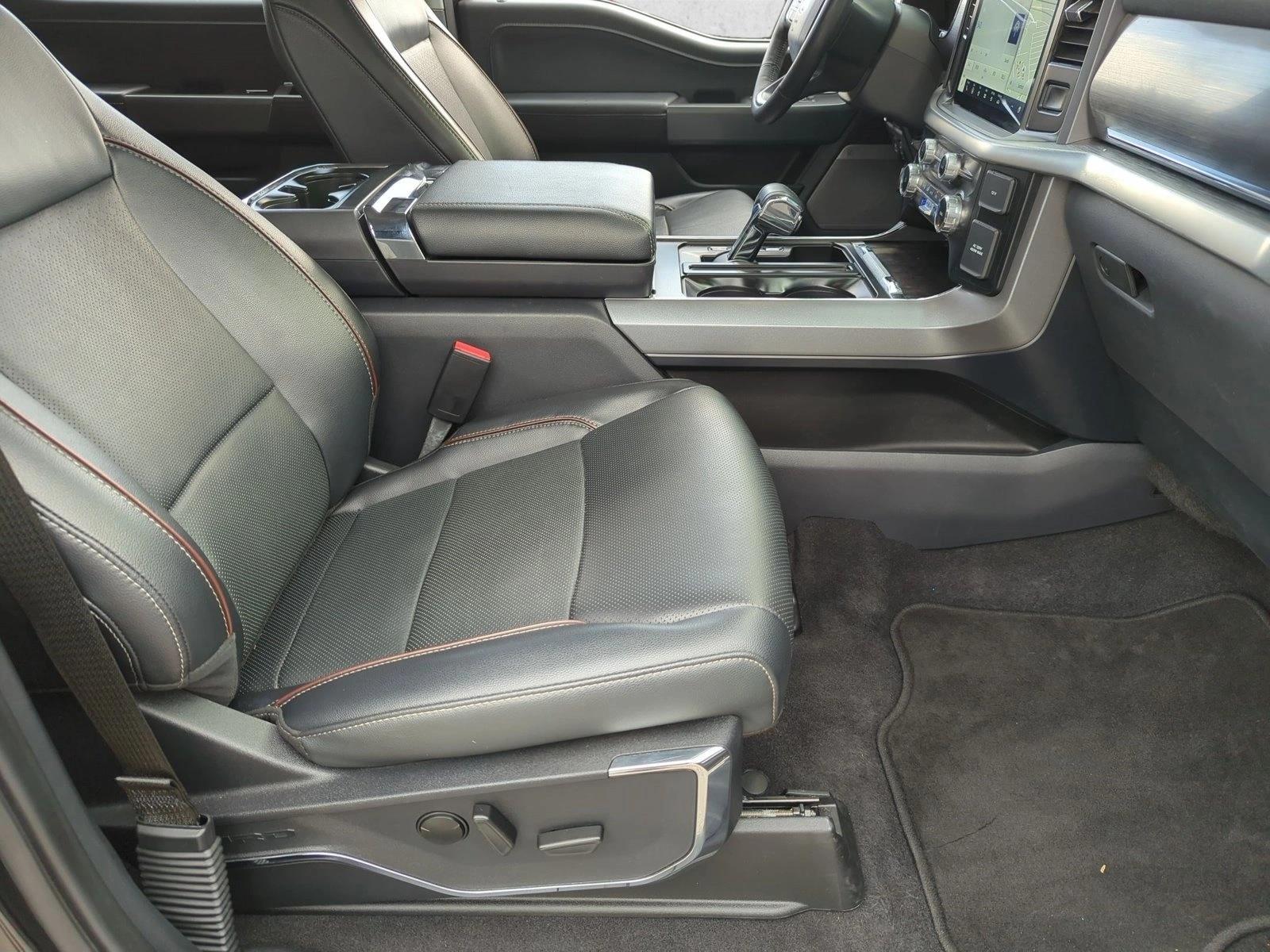 Used 2023 Agate Black Metallic Ford LARIAT image 20