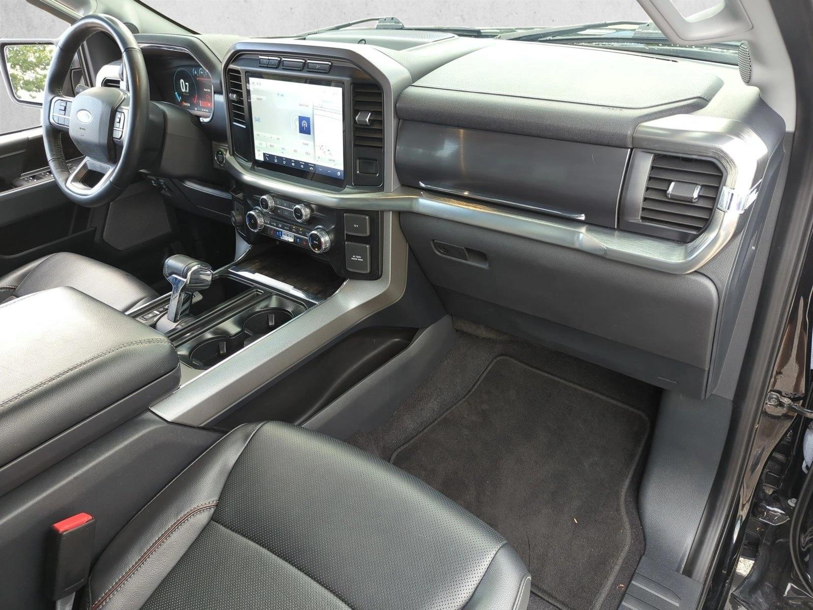 Used 2023 Agate Black Metallic Ford LARIAT image 21