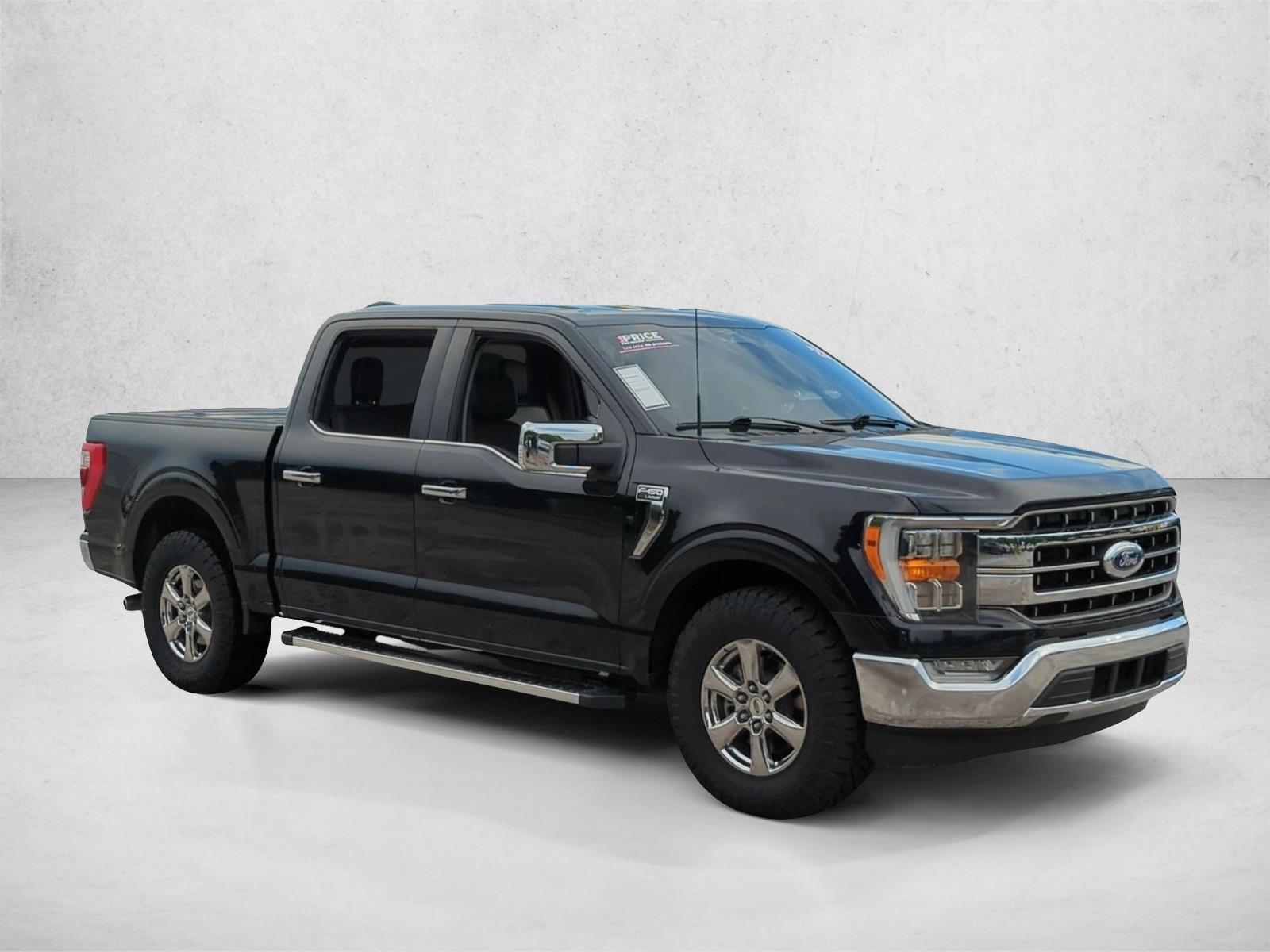 Used 2023 Agate Black Metallic Ford LARIAT image 3