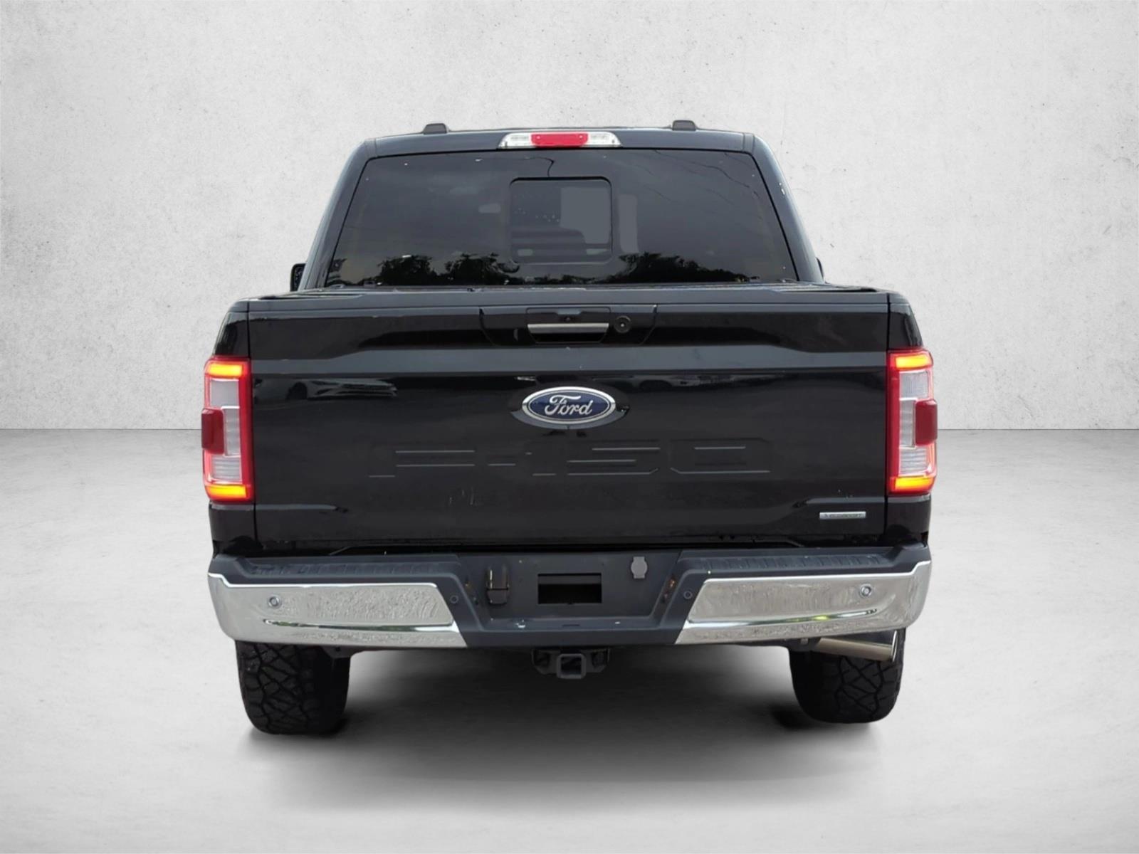 Used 2023 Agate Black Metallic Ford LARIAT image 6