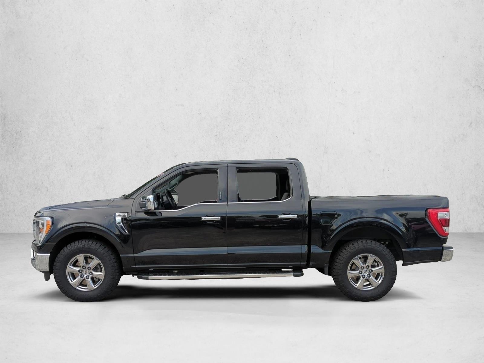 Used 2023 Agate Black Metallic Ford LARIAT image 9