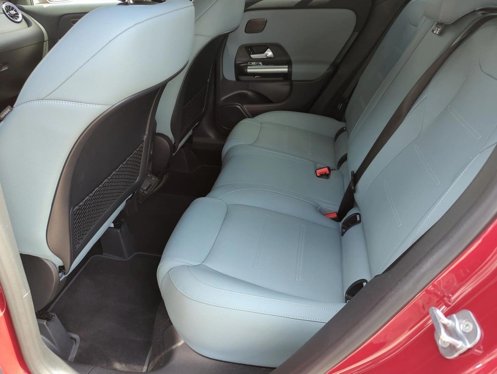 Used 2026 Manufaktur Patagonia Red Metallic Mercedes-Benz GLA 250 image 21