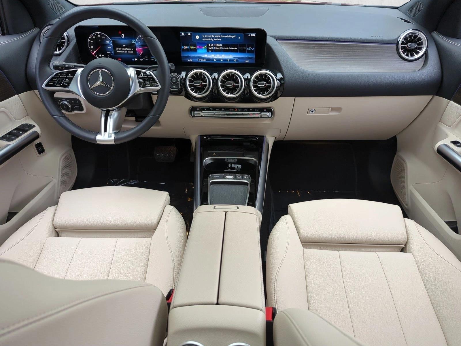 Used 2026 Manufaktur Patagonia Red Metallic Mercedes-Benz GLA 250 image 18