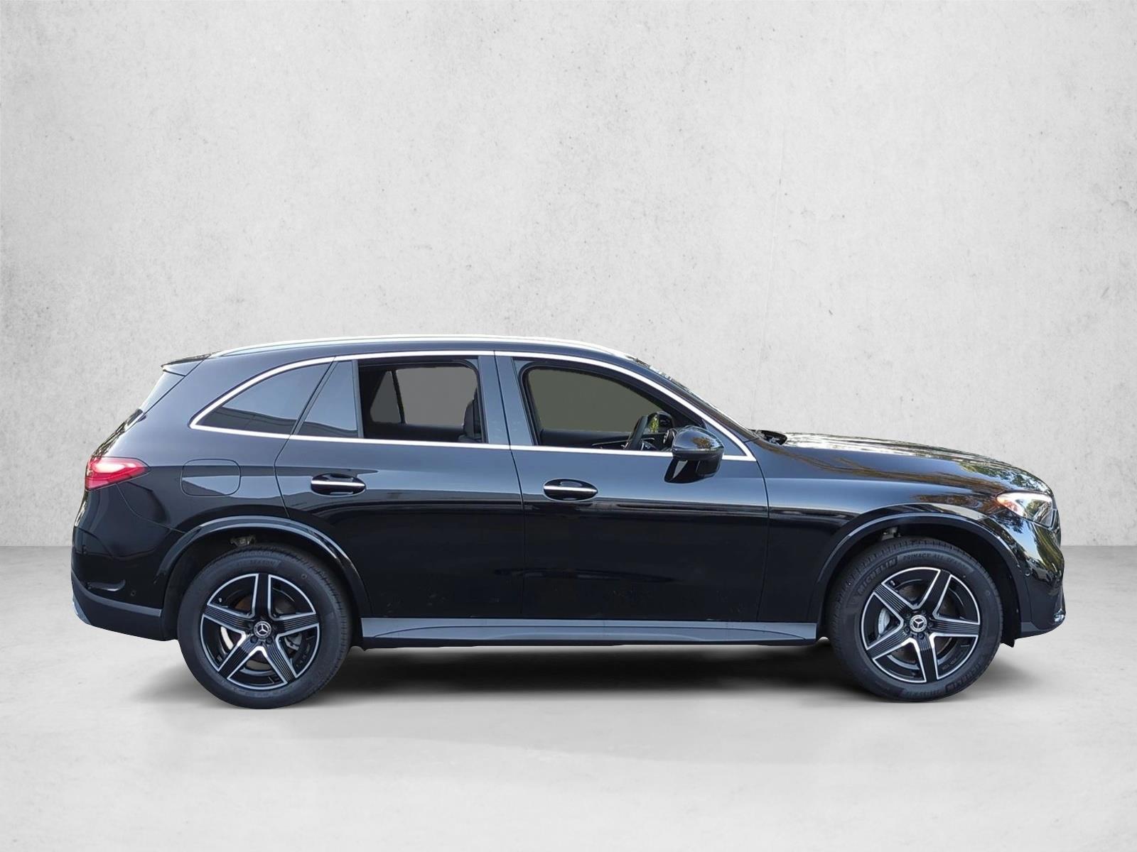Used 2026 Black Mercedes-Benz GLC 300 image 4