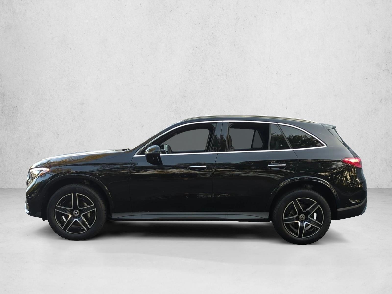 Used 2026 Black Mercedes-Benz GLC 300 image 9