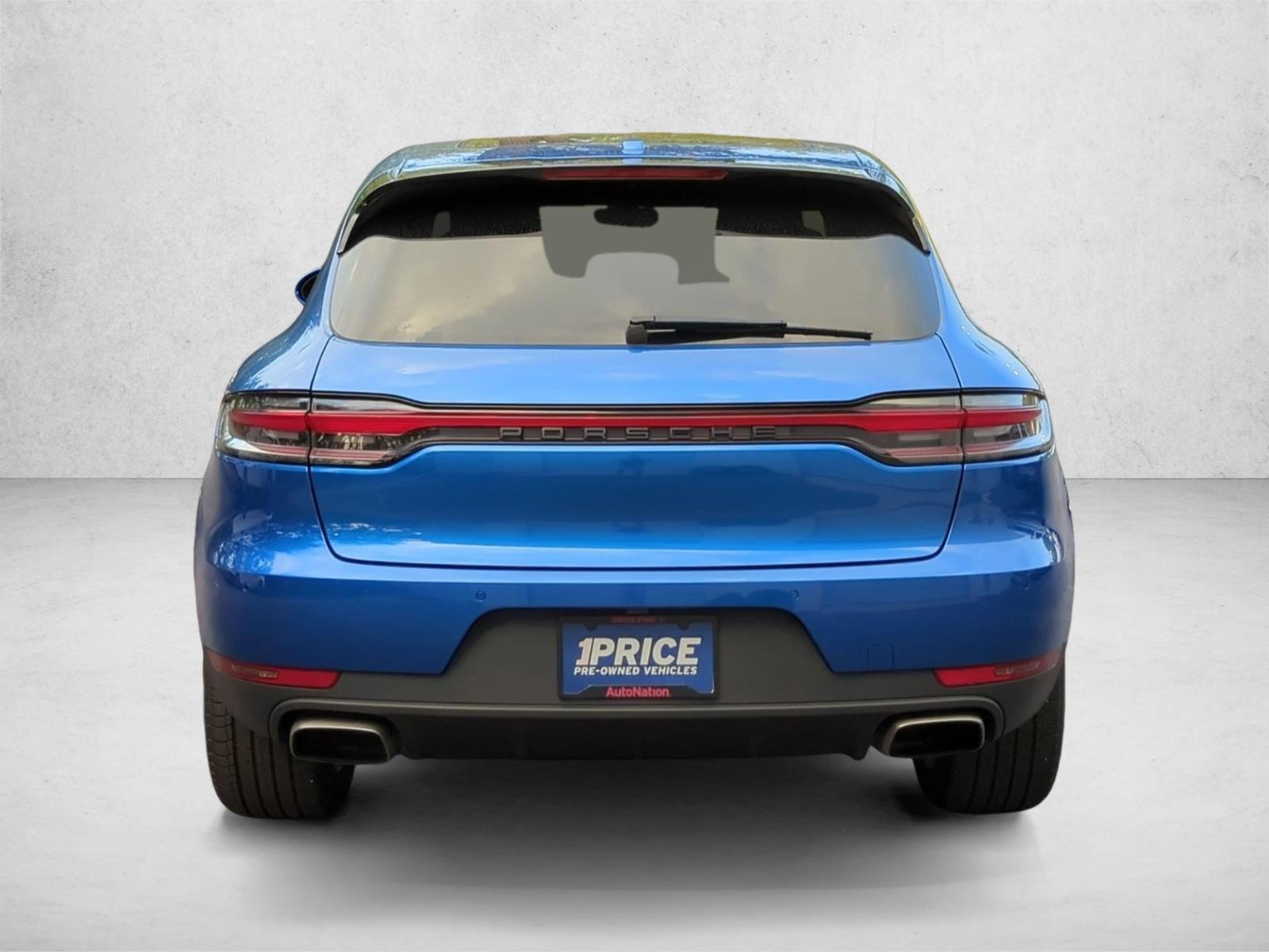 Used 2020 Sapphire Blue Metallic Porsche  image 7