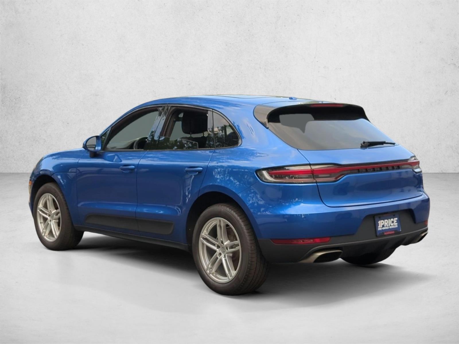 Used 2020 Sapphire Blue Metallic Porsche  image 8