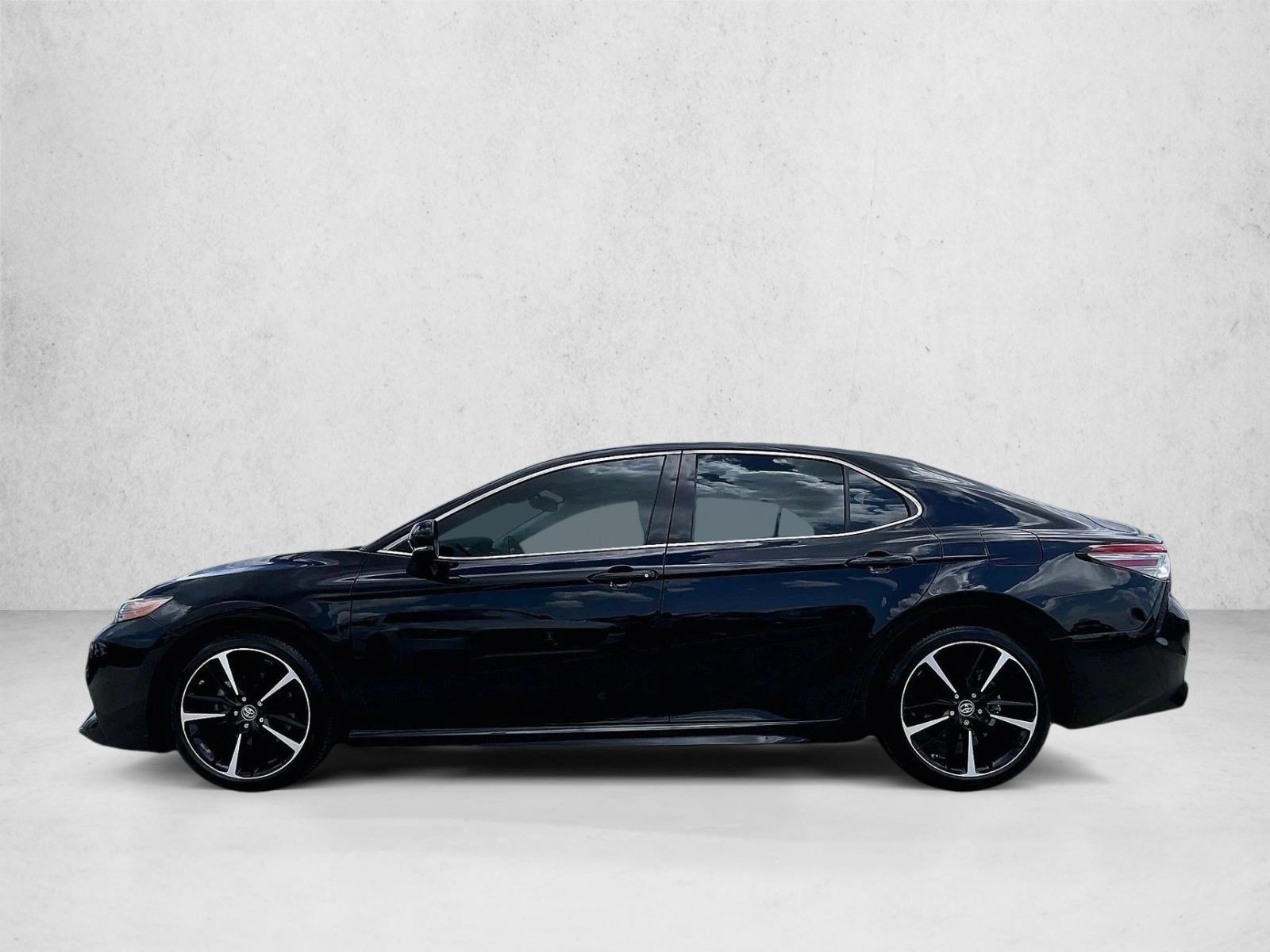 Used 2019 Midnight Black Metallic Toyota XSE image 6