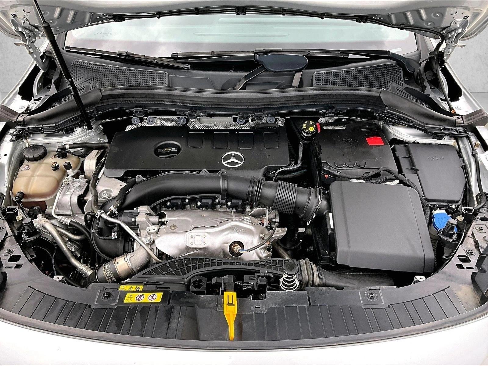 Used 2023 Iridium Silver Metallic Mercedes-Benz GLA 250 image 11
