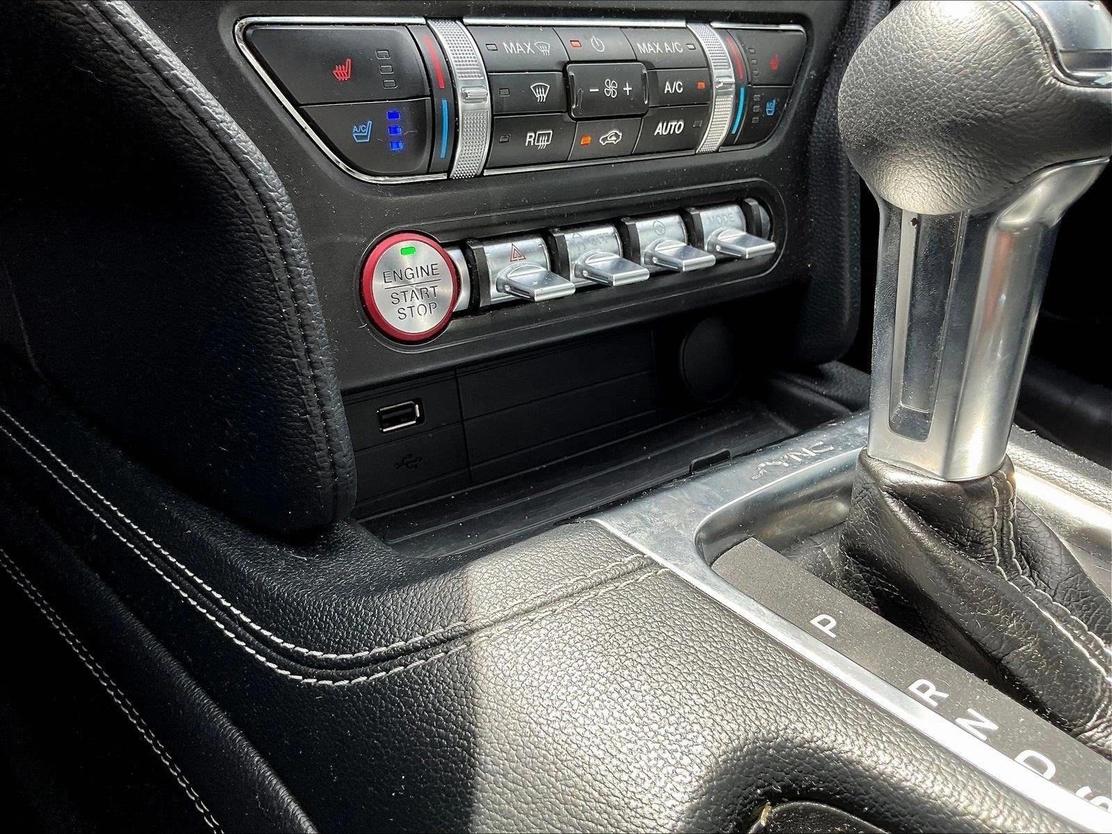 Used 2022 Atlas Blue Metallic Ford GT Premium image 22