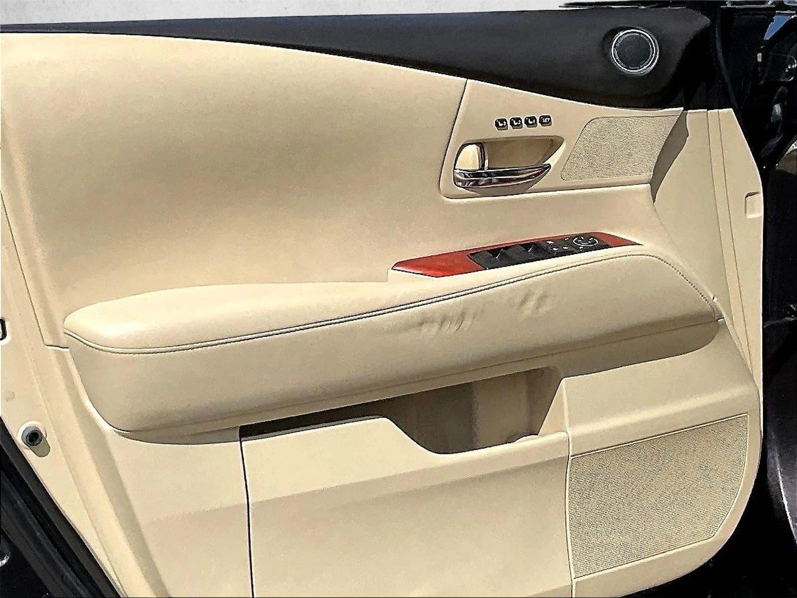 Used 2010 Truffle Mica Lexus  image 17