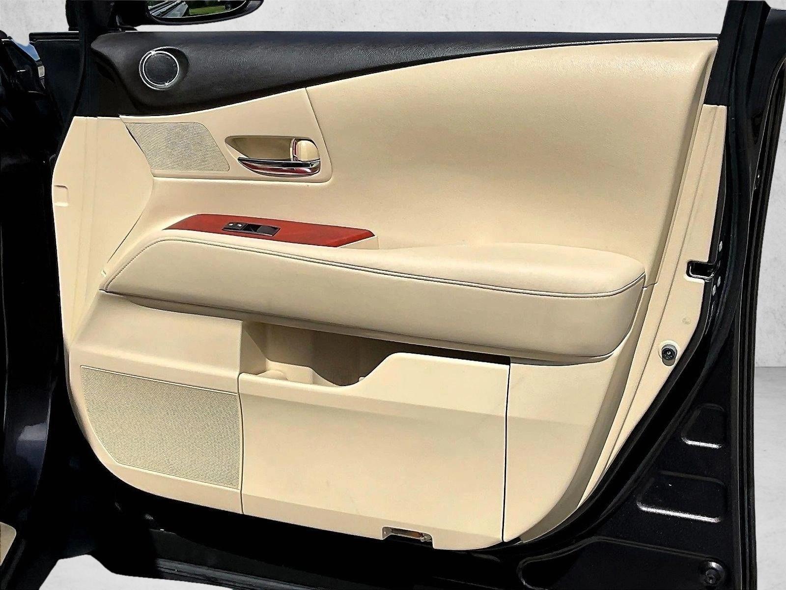 Used 2010 Truffle Mica Lexus  image 18