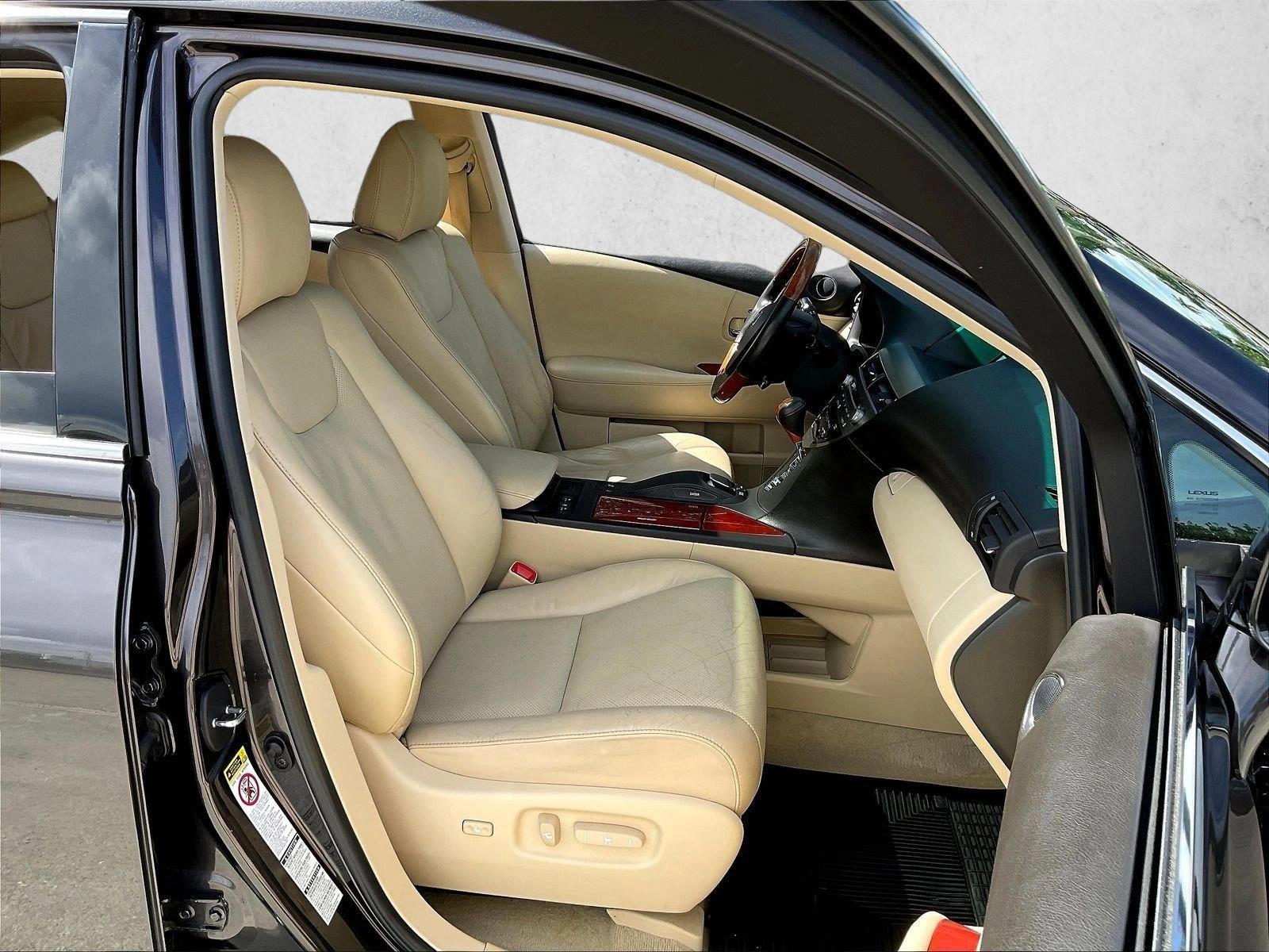 Used 2010 Truffle Mica Lexus  image 9