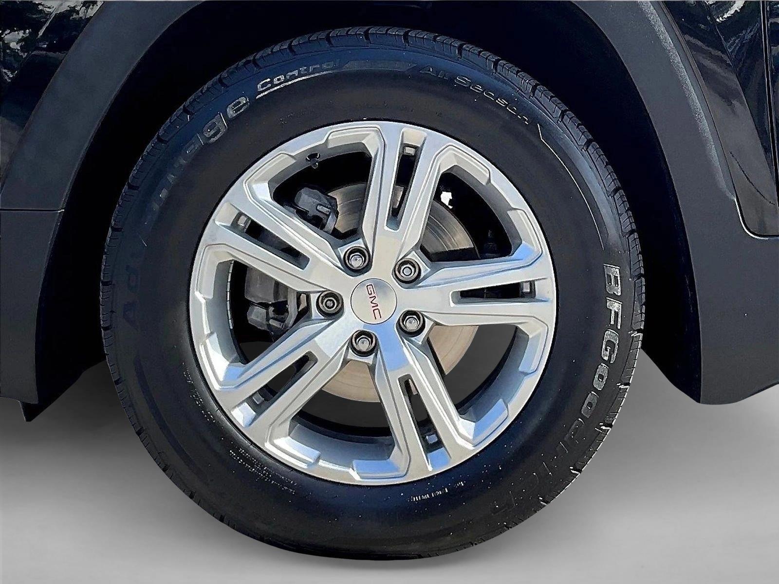 Used 2020 Ebony Twilight Metallic GMC SLE image 10